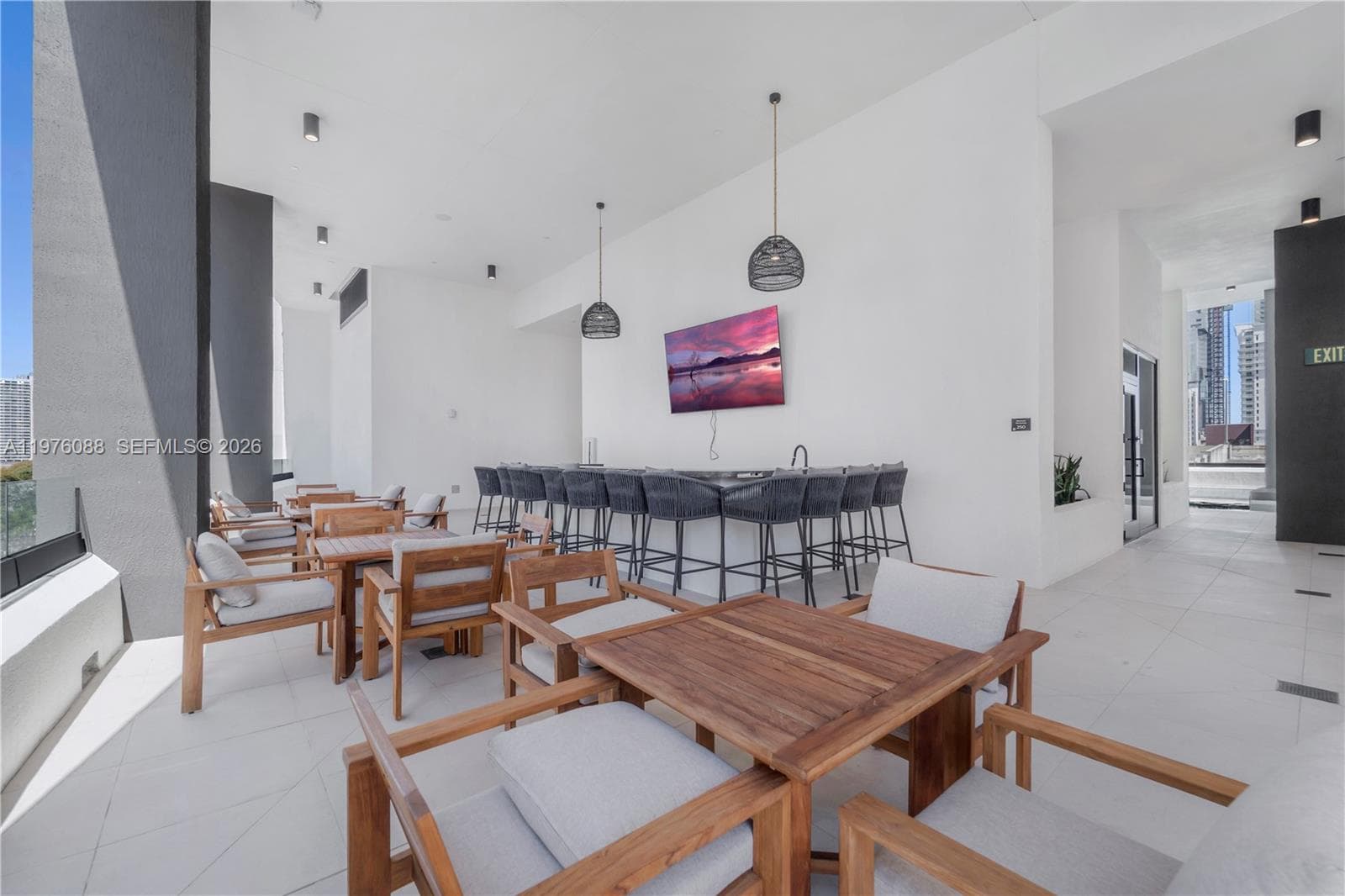 225 N Miami # 3009, Miami FL 33128 — 52
