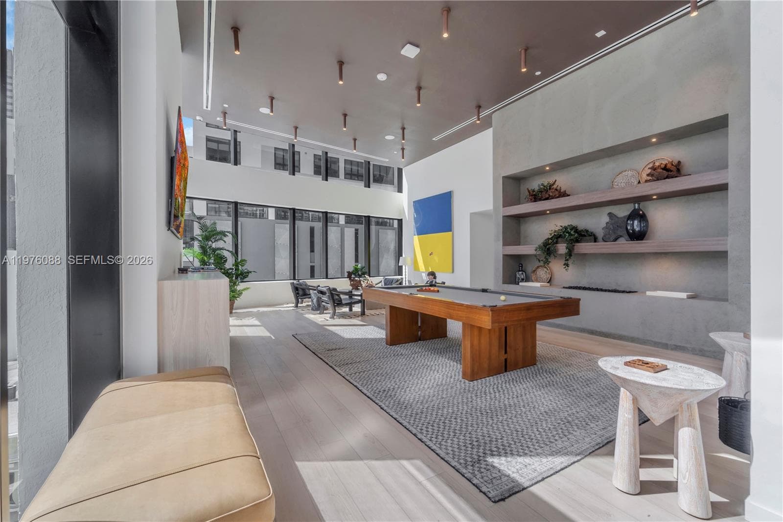 225 N Miami # 3009, Miami FL 33128 — 57