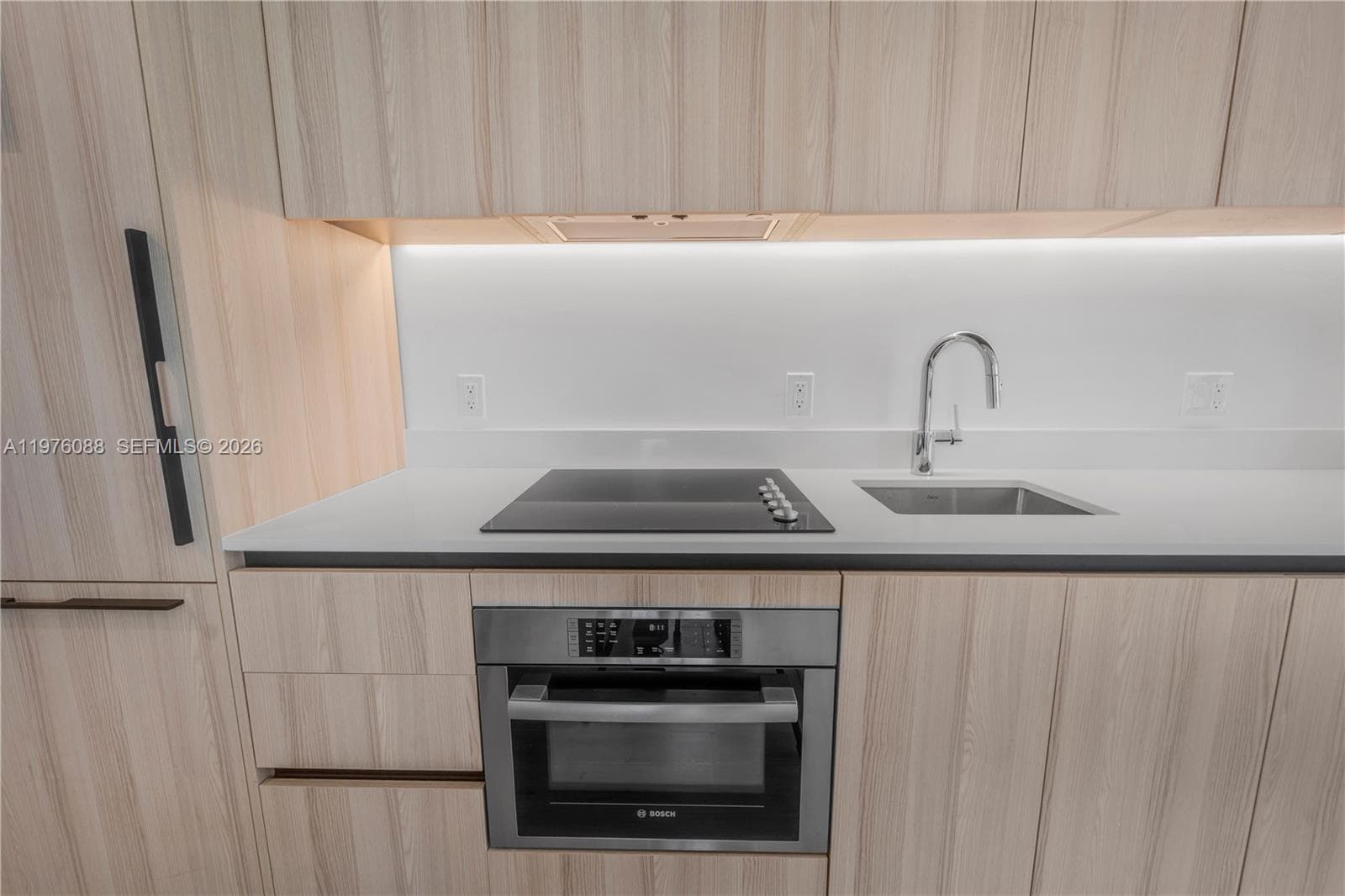 225 N Miami # 3009, Miami FL 33128 — 10