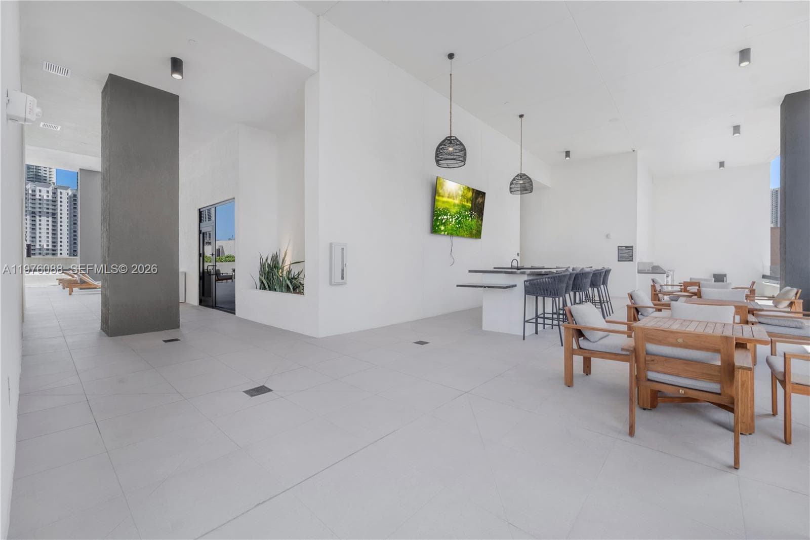 225 N Miami # 3009, Miami FL 33128 — 55
