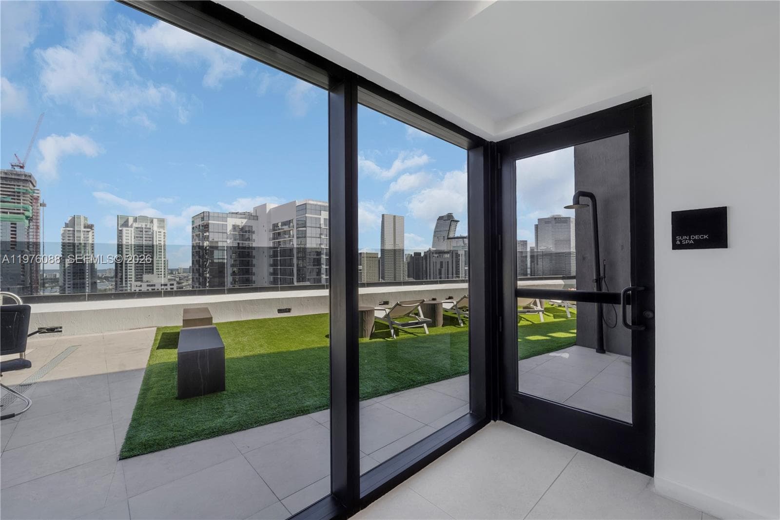 225 N Miami # 3009, Miami FL 33128 — 59