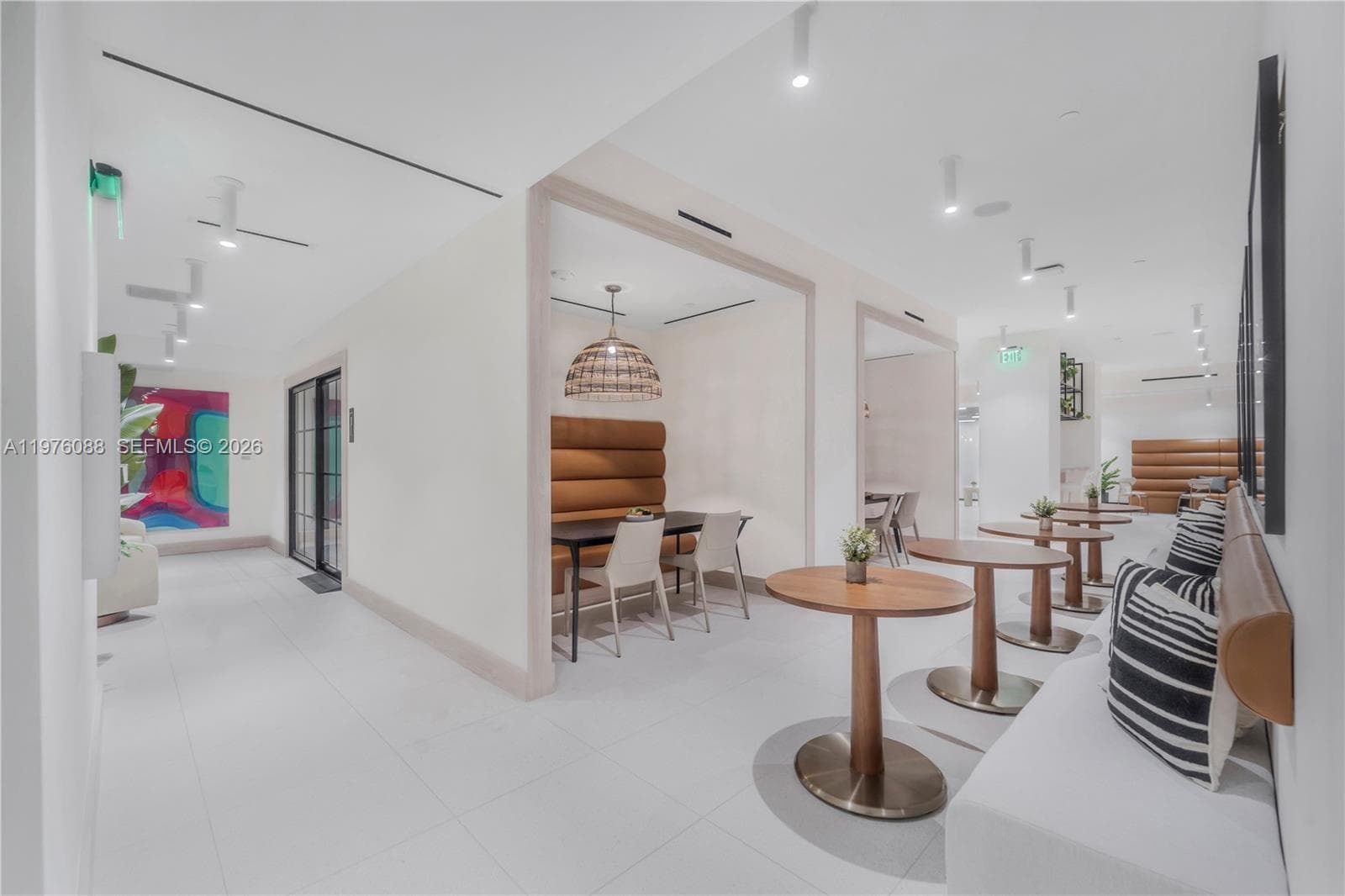 225 N Miami # 3009, Miami FL 33128 — 31