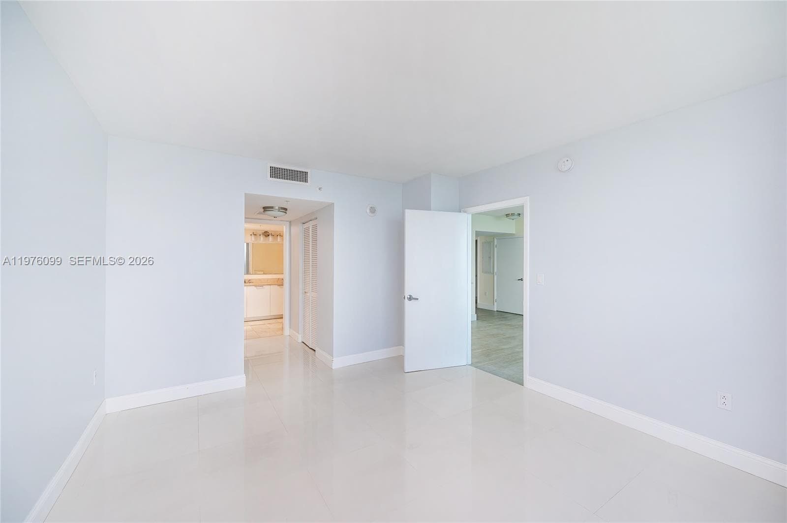 1800 N Bayshore Dr # 2503, Miami FL 33132 — 13