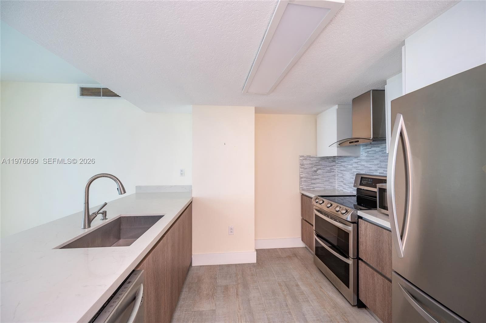 1800 N Bayshore Dr # 2503, Miami FL 33132 — 9
