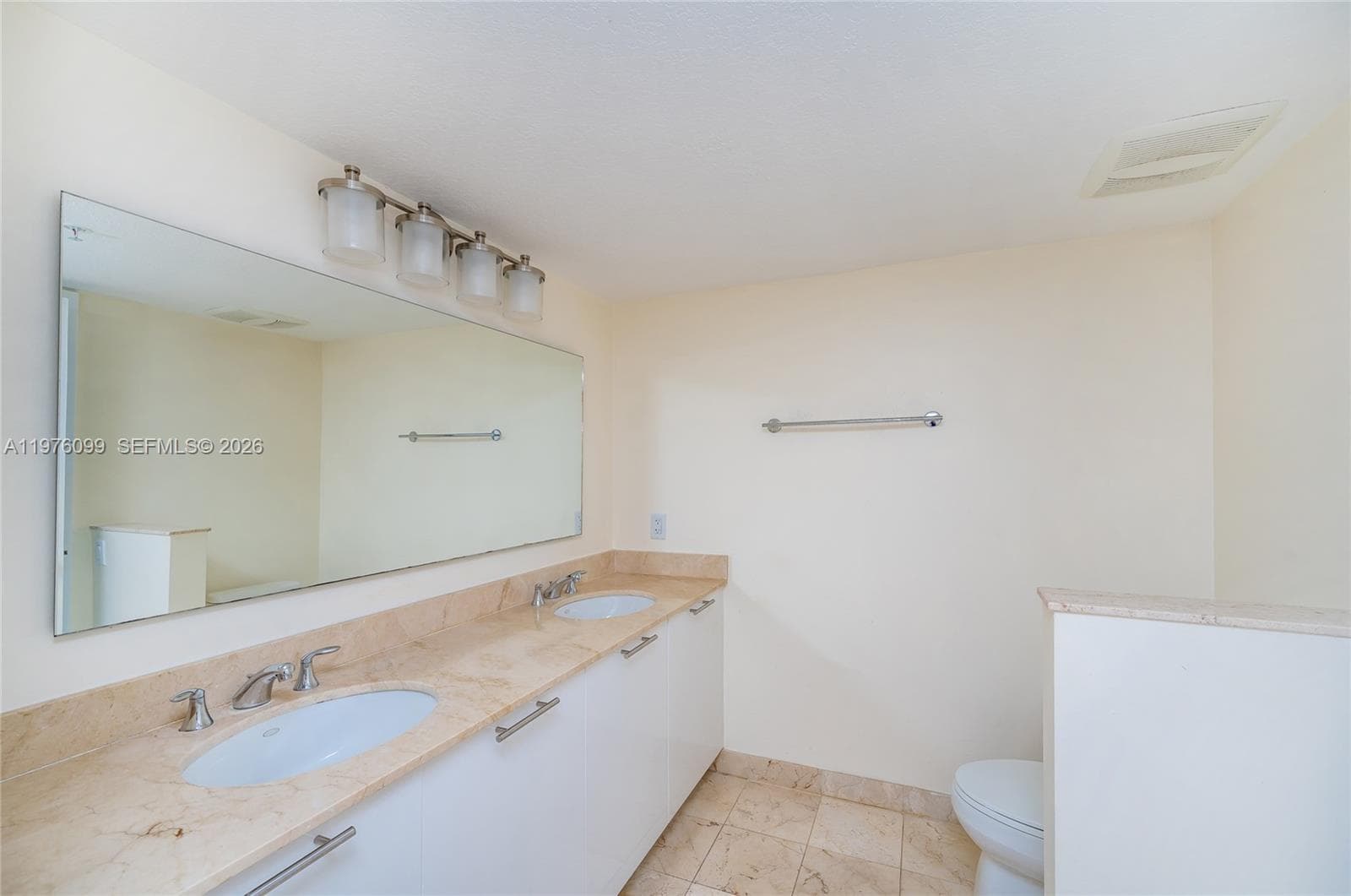 1800 N Bayshore Dr # 2503, Miami FL 33132 — 18