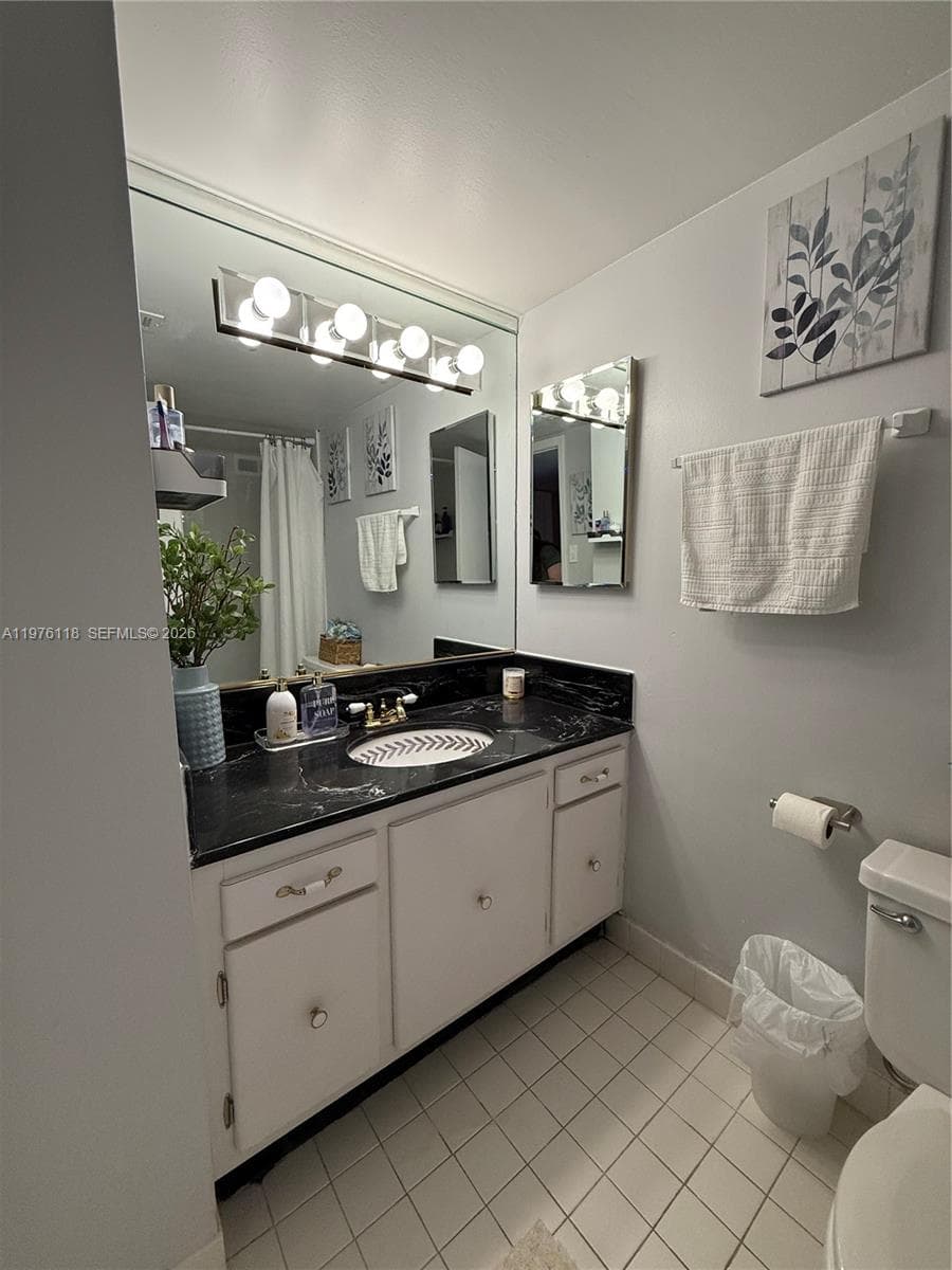 18011 Biscayne Blvd # 805, Aventura FL 33160 — 12