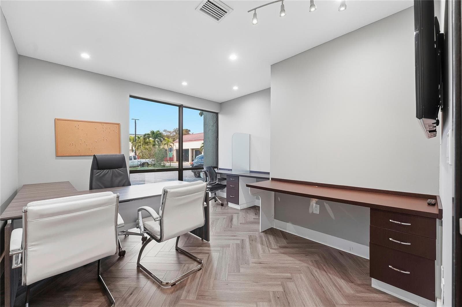 520 NW 165th Street Road, Miami FL 33169 — 20