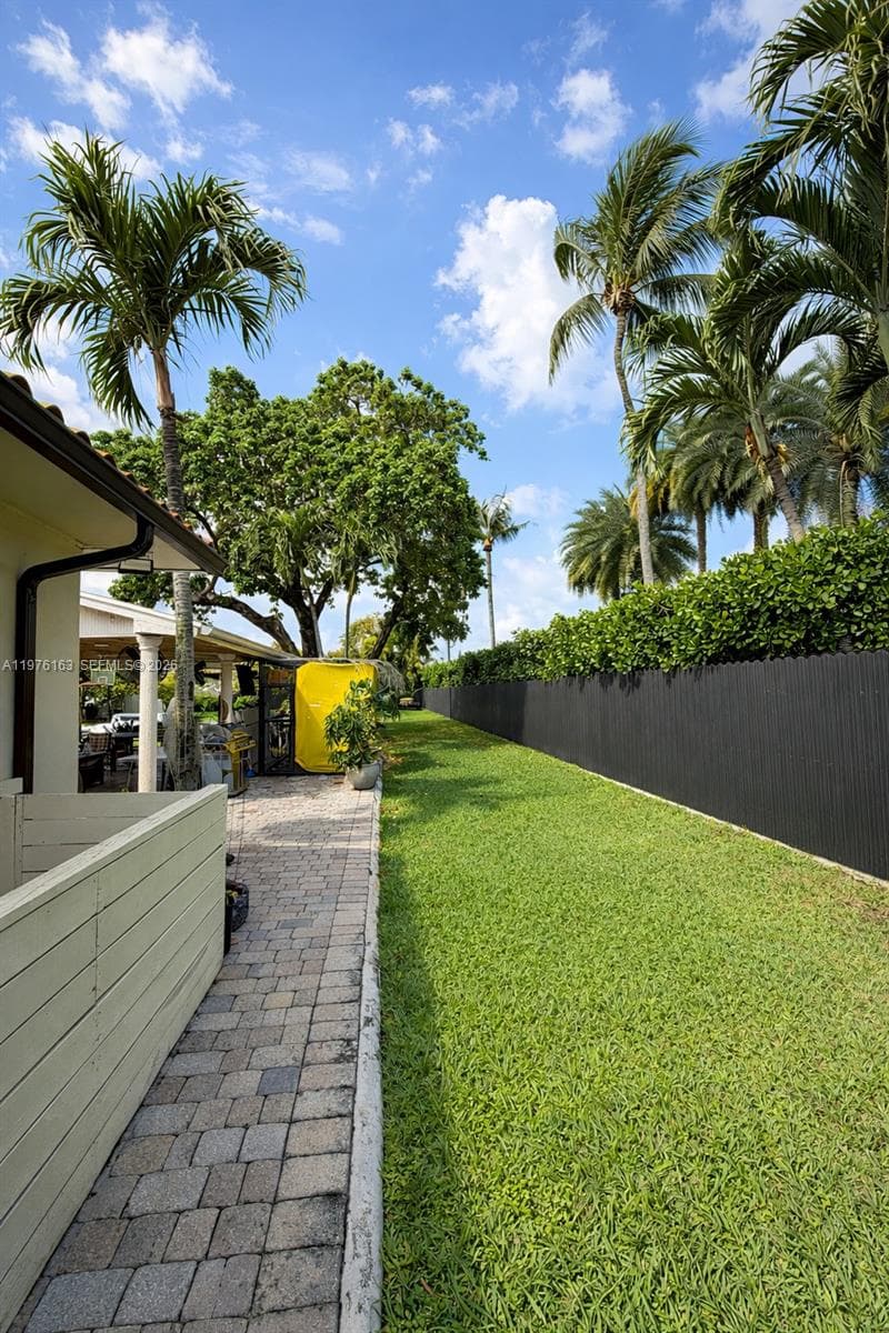 3500 SW 128th Ave, Miami FL 33175 — 10