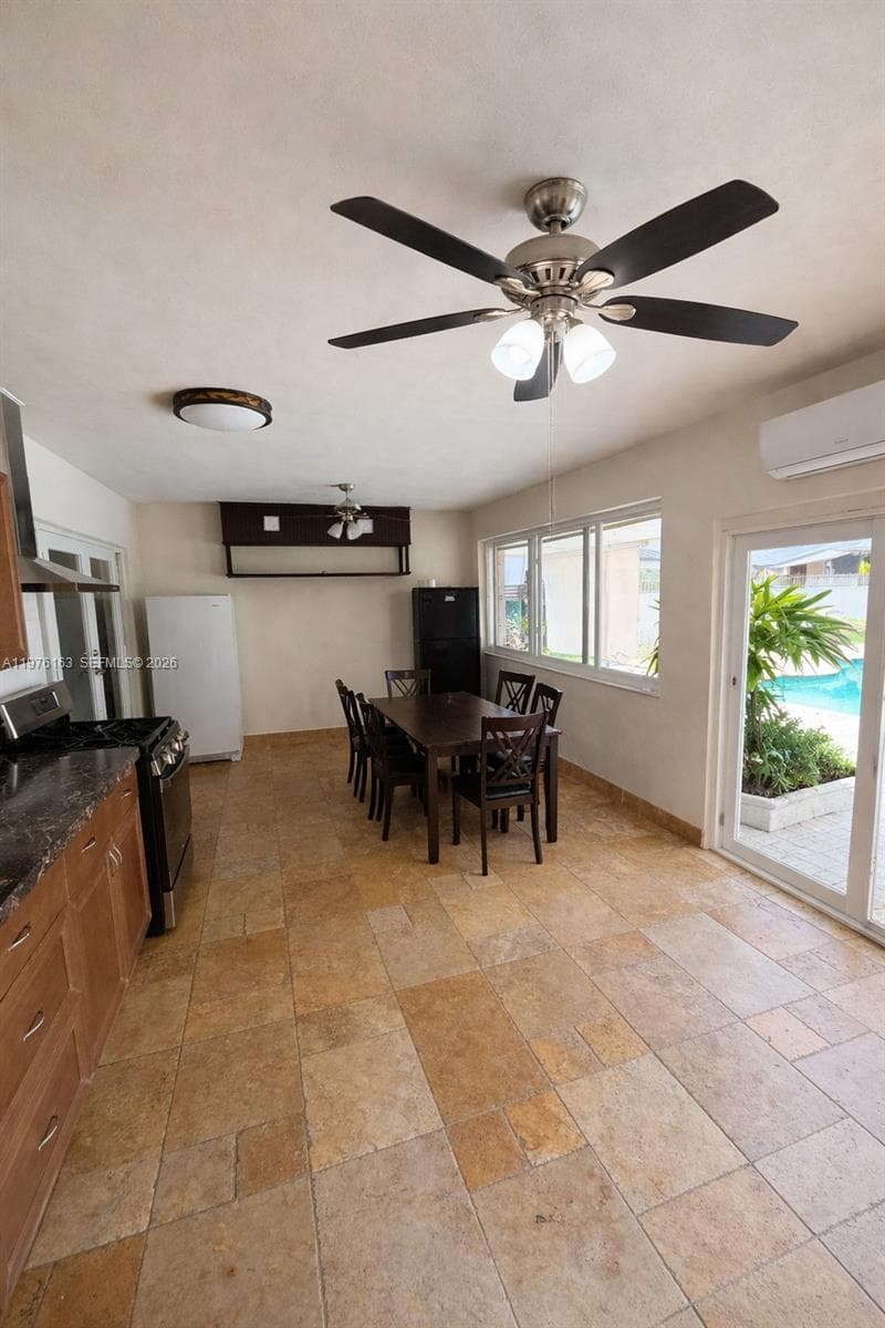 3500 SW 128th Ave, Miami FL 33175 — 19