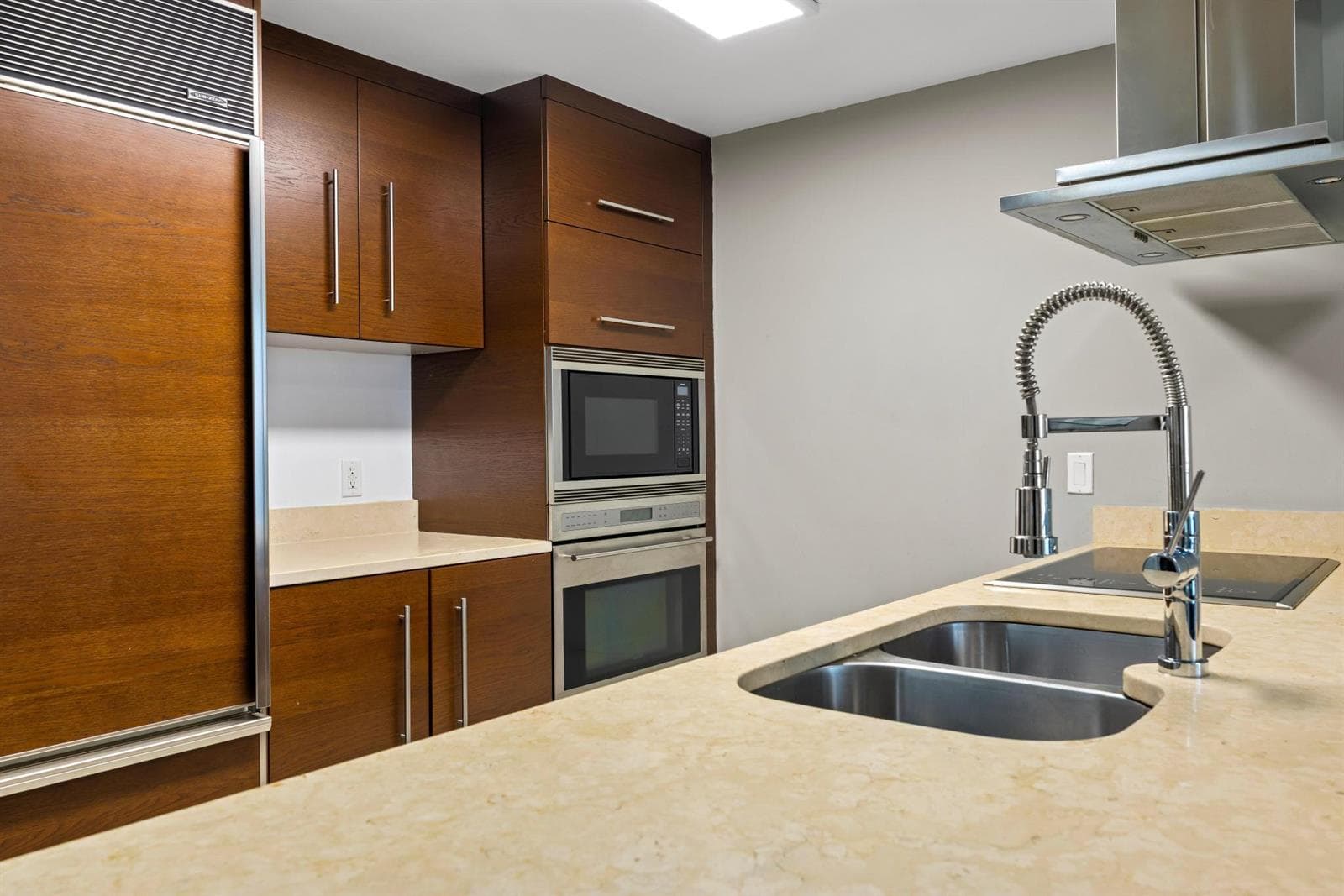 485 Brickell Avenue # 2506, Miami FL 33131 — 5