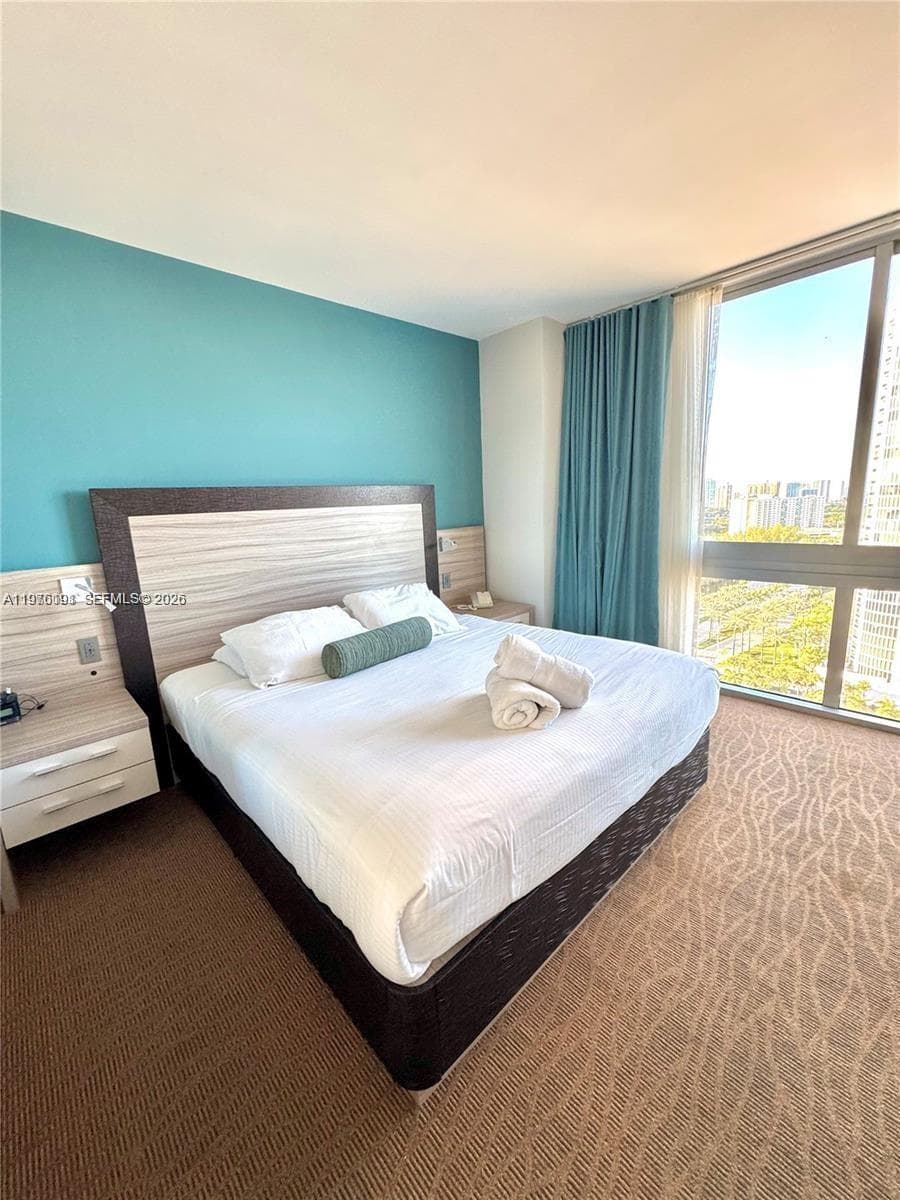 18683 COLLINS AV # 2306, Sunny Isles Beach FL 33160 — 18