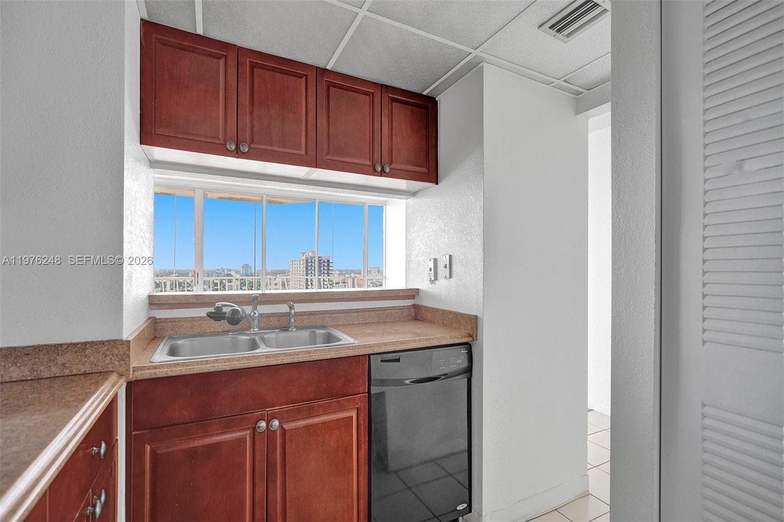 7601 E Treasure Dr # 2205, North Bay Village FL 33141 — 4