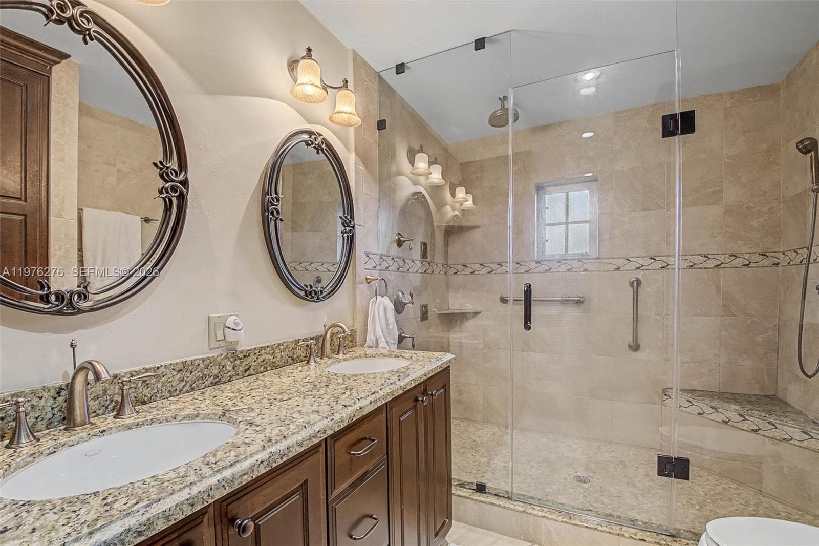 15401 SW 81 Av, Palmetto Bay FL 33157 — 16