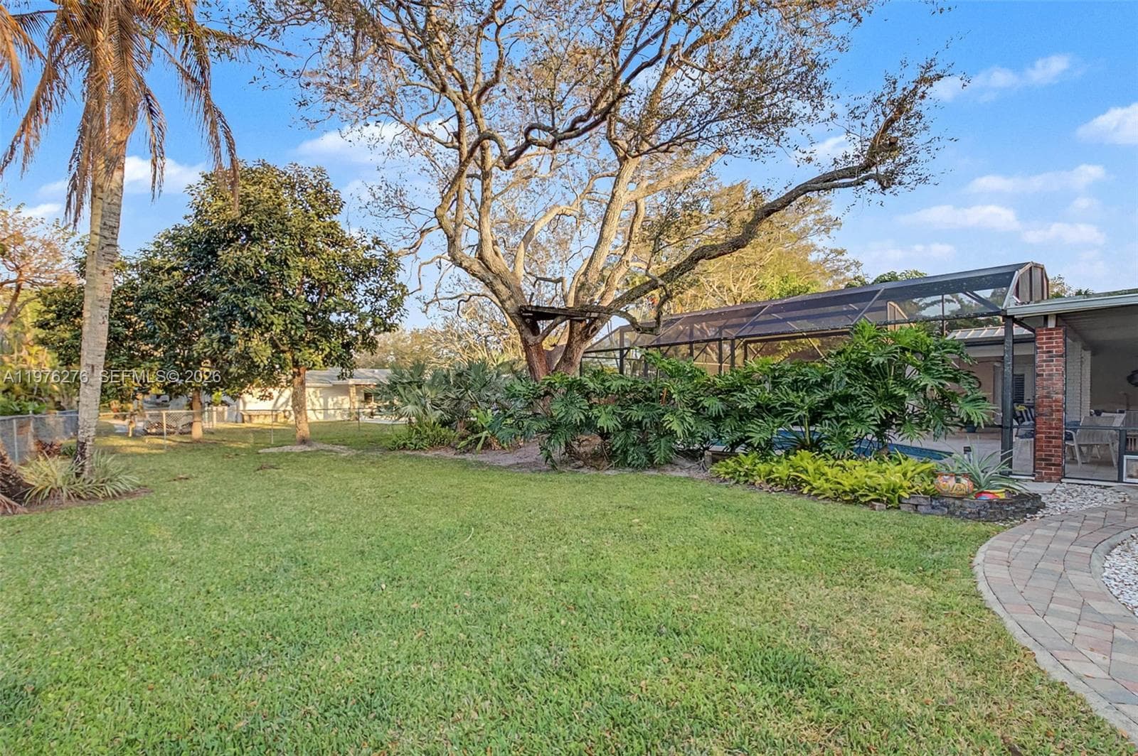 15401 SW 81 Av, Palmetto Bay FL 33157 — 30