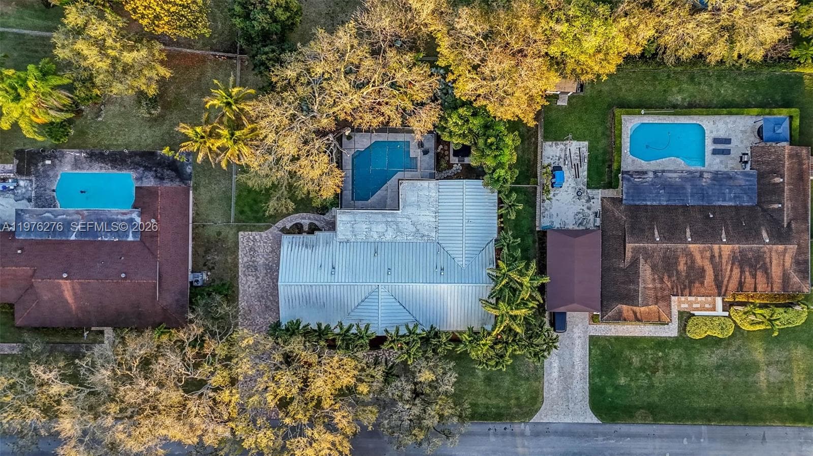 15401 SW 81 Av, Palmetto Bay FL 33157 — 34