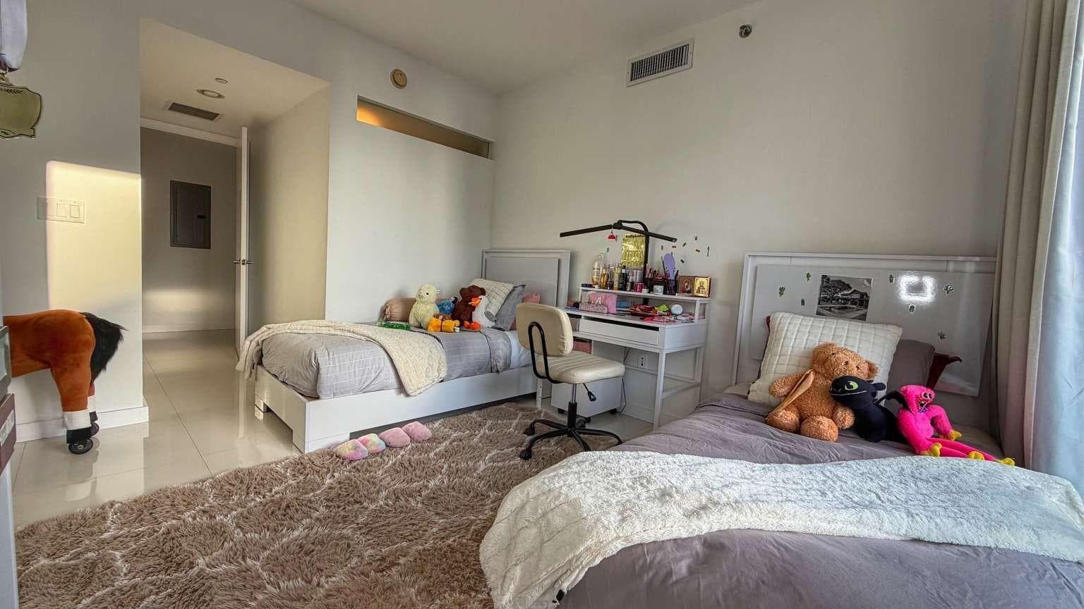 485 Brickell Avenue # 3608, Miami FL 33131 — 21
