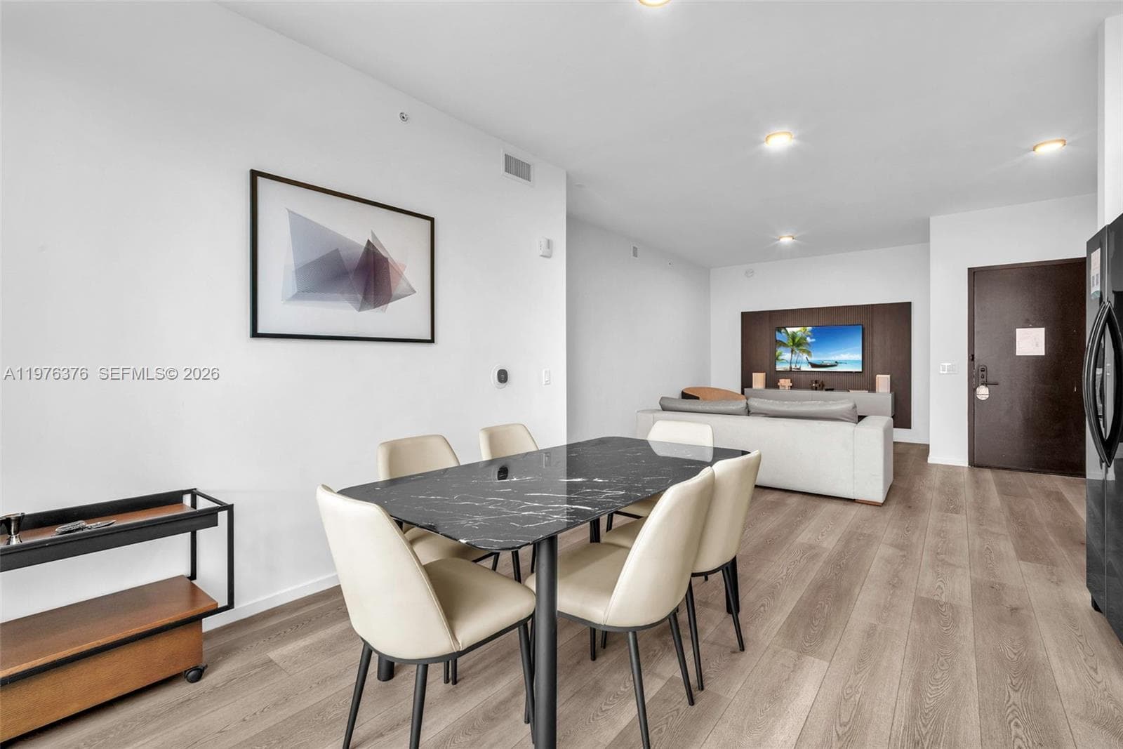 398 NE 5th St # 4701, Miami FL 33132 — 17