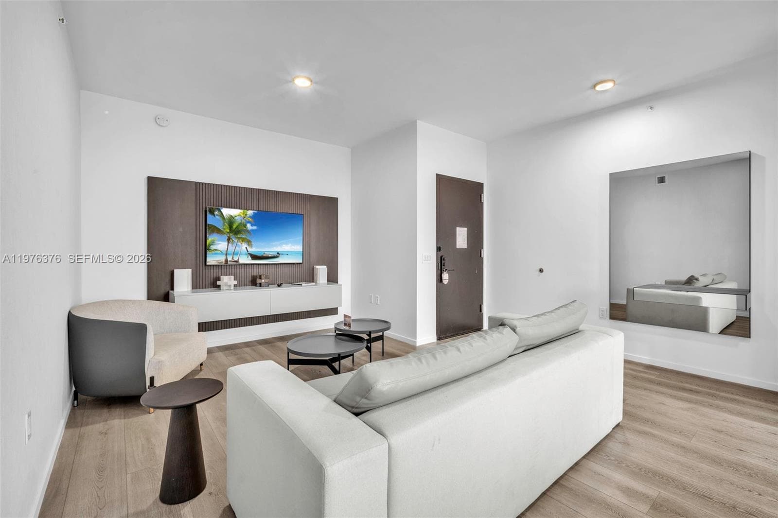398 NE 5th St # 4701, Miami FL 33132 — 20