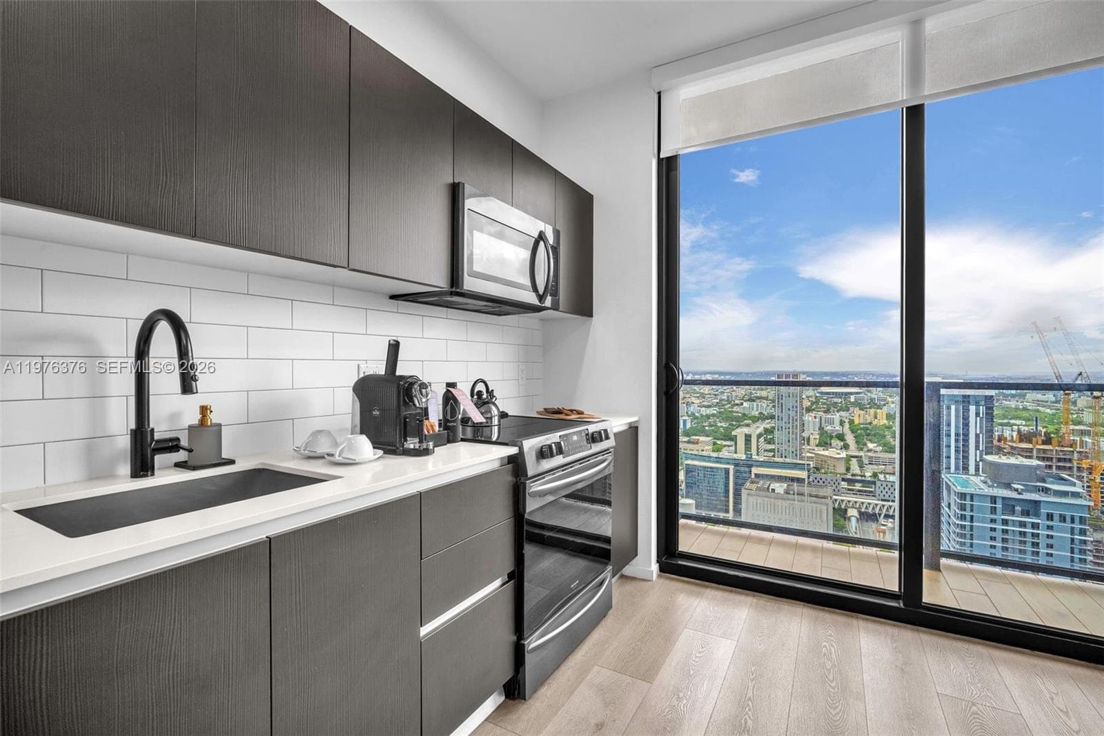398 NE 5th St # 4701, Miami FL 33132 — 14