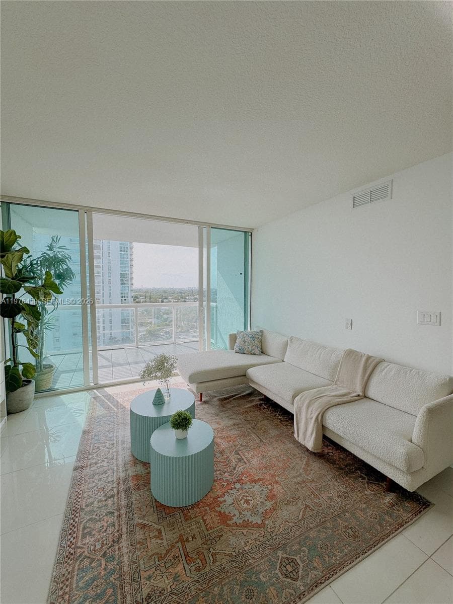 1861 NW S River Dr # 1501, Miami FL 33125 — 18