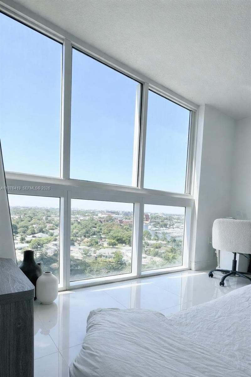 1861 NW S River Dr # 1501, Miami FL 33125 — 25