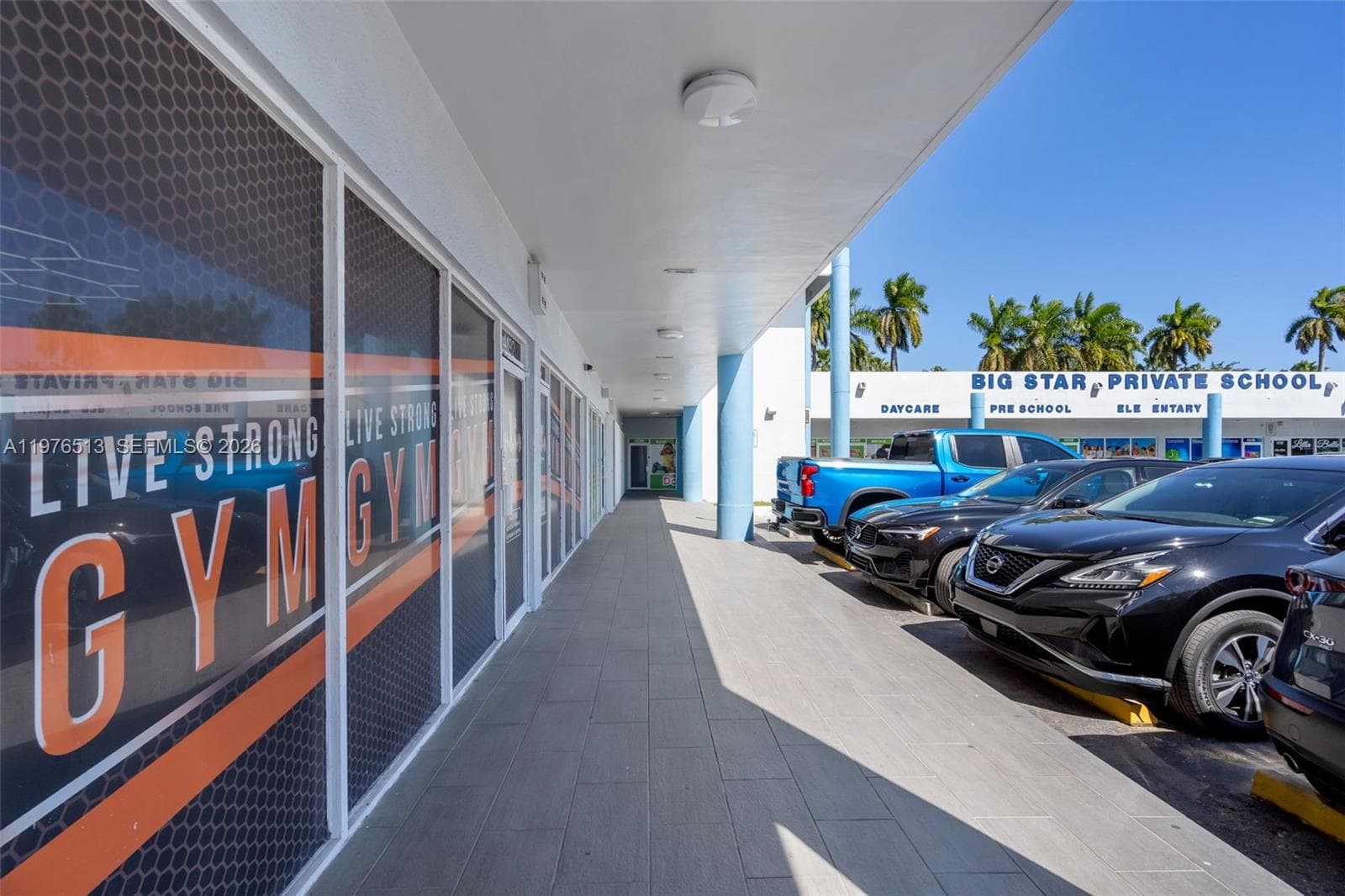 Hialeah, FL — 32