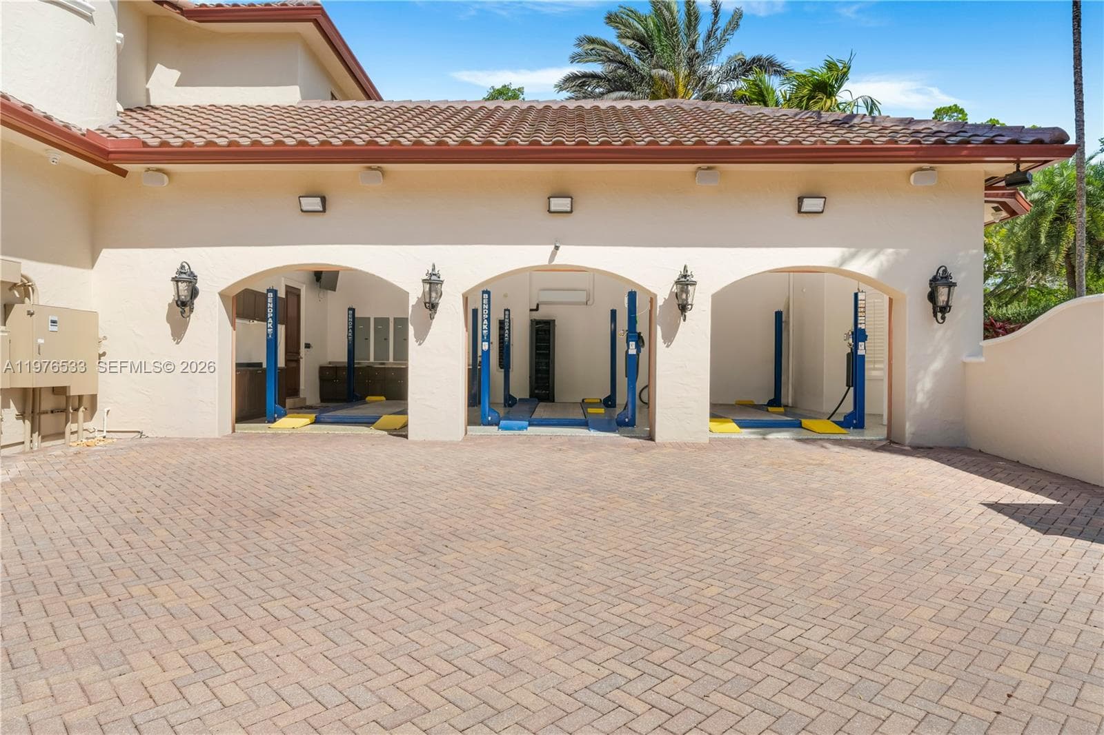 11400 SW 67th Ave, Pinecrest FL 33156 — 21