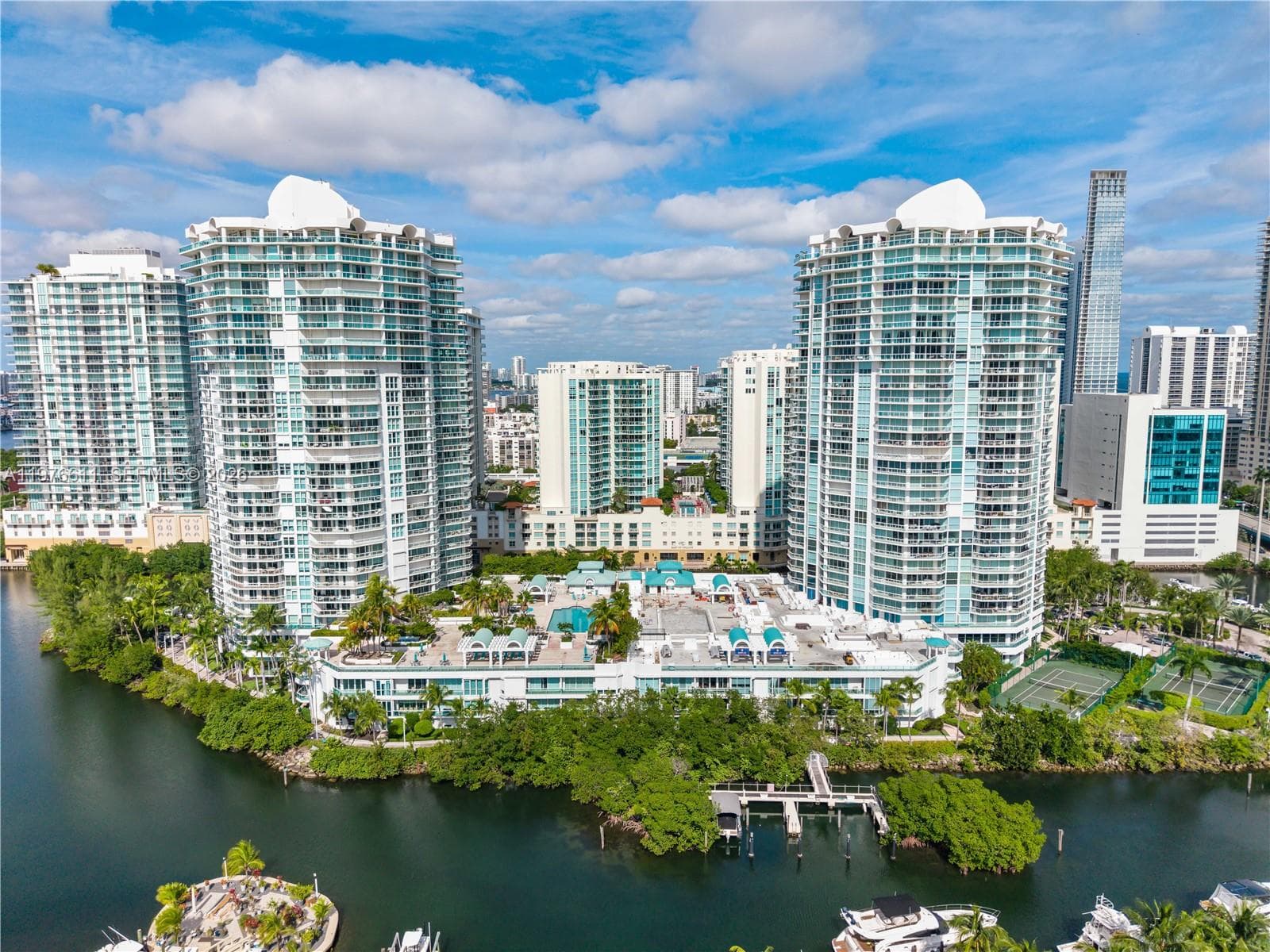 16500 Collins Ave, Sunny Isles Beach FL 33160 — 38