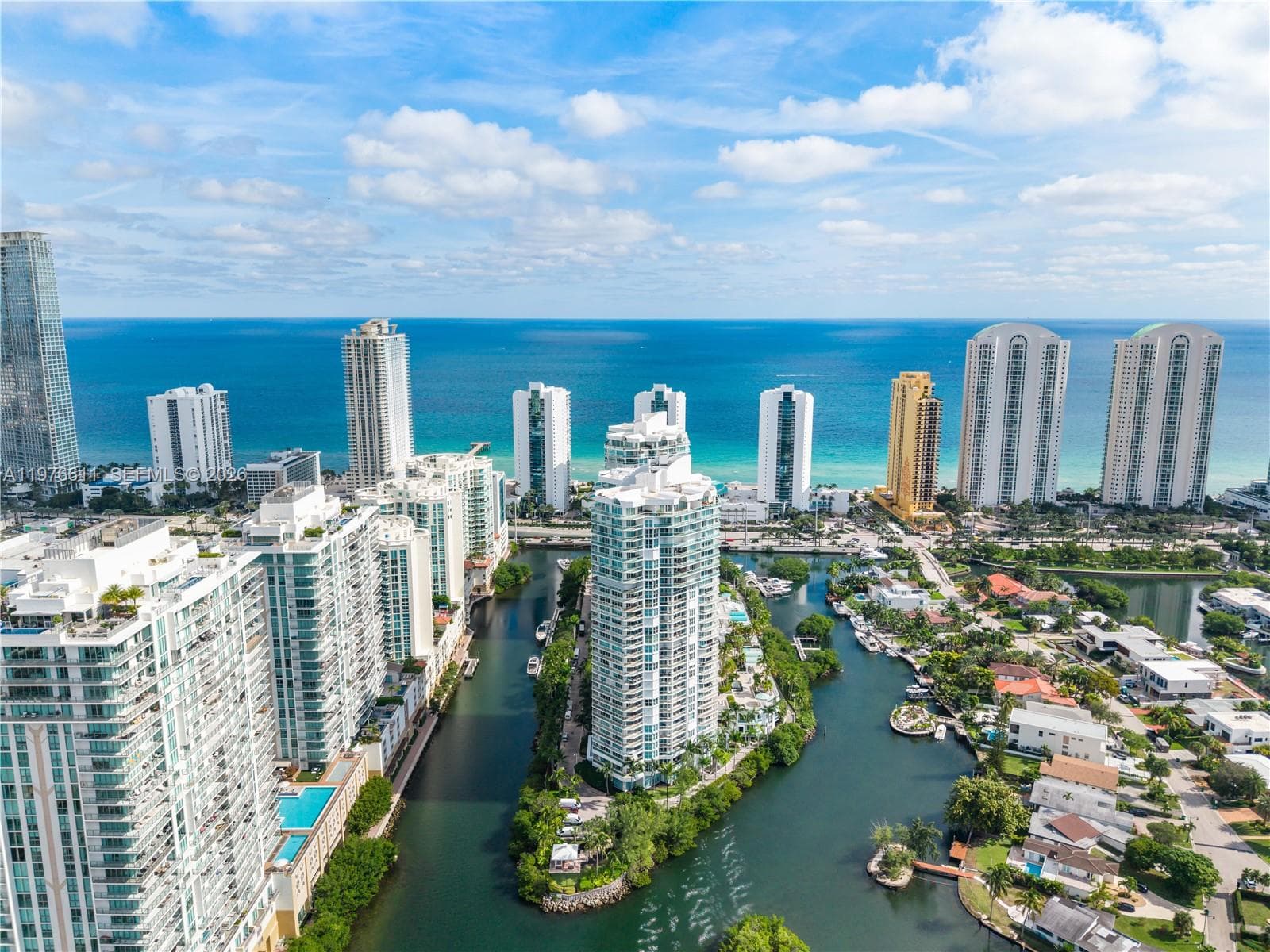 16500 Collins Ave, Sunny Isles Beach FL 33160 — 40