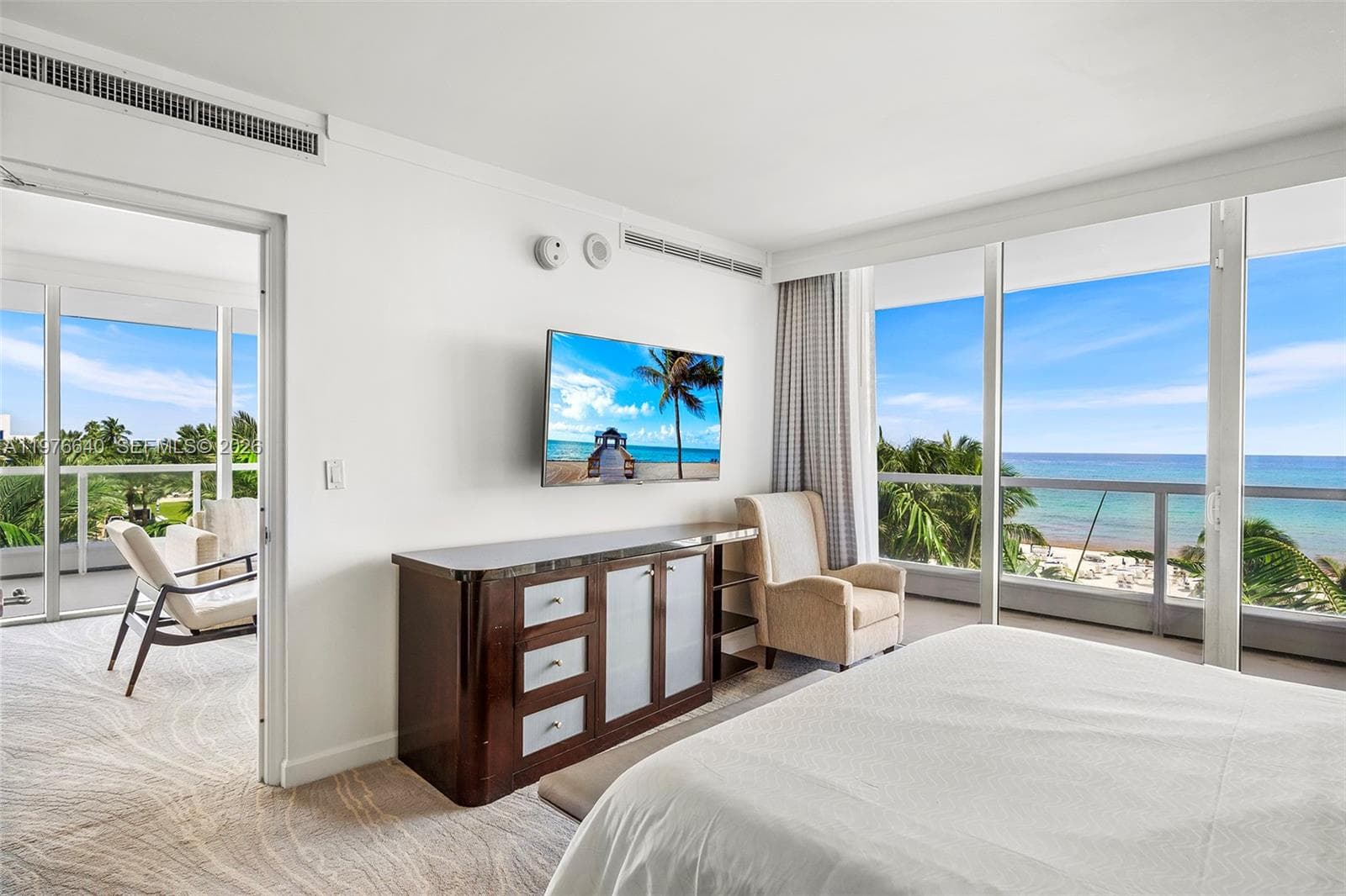 4391 Collins Ave # 410, Miami Beach FL 33140 — 16