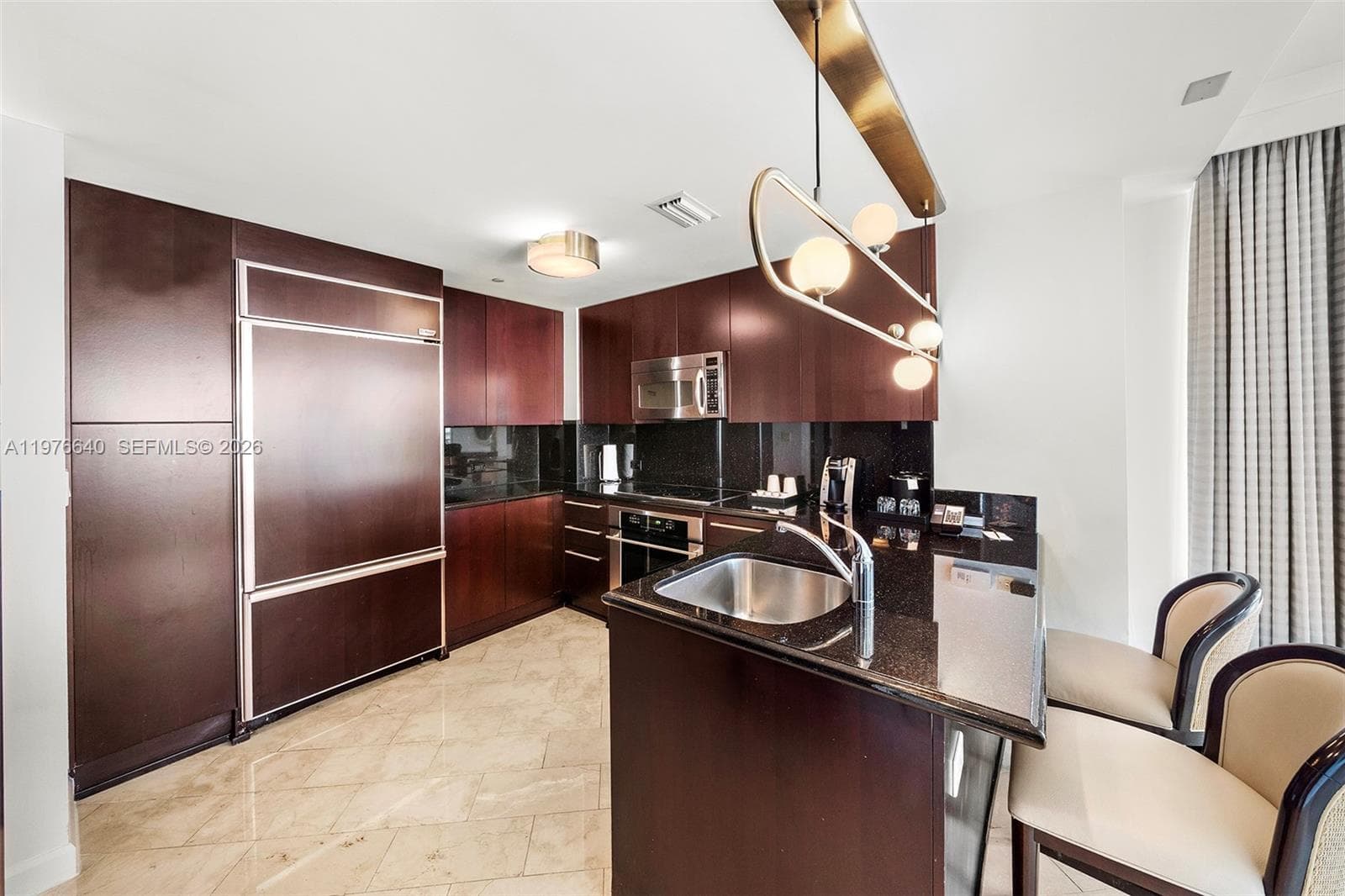 4391 Collins Ave # 410, Miami Beach FL 33140 — 9
