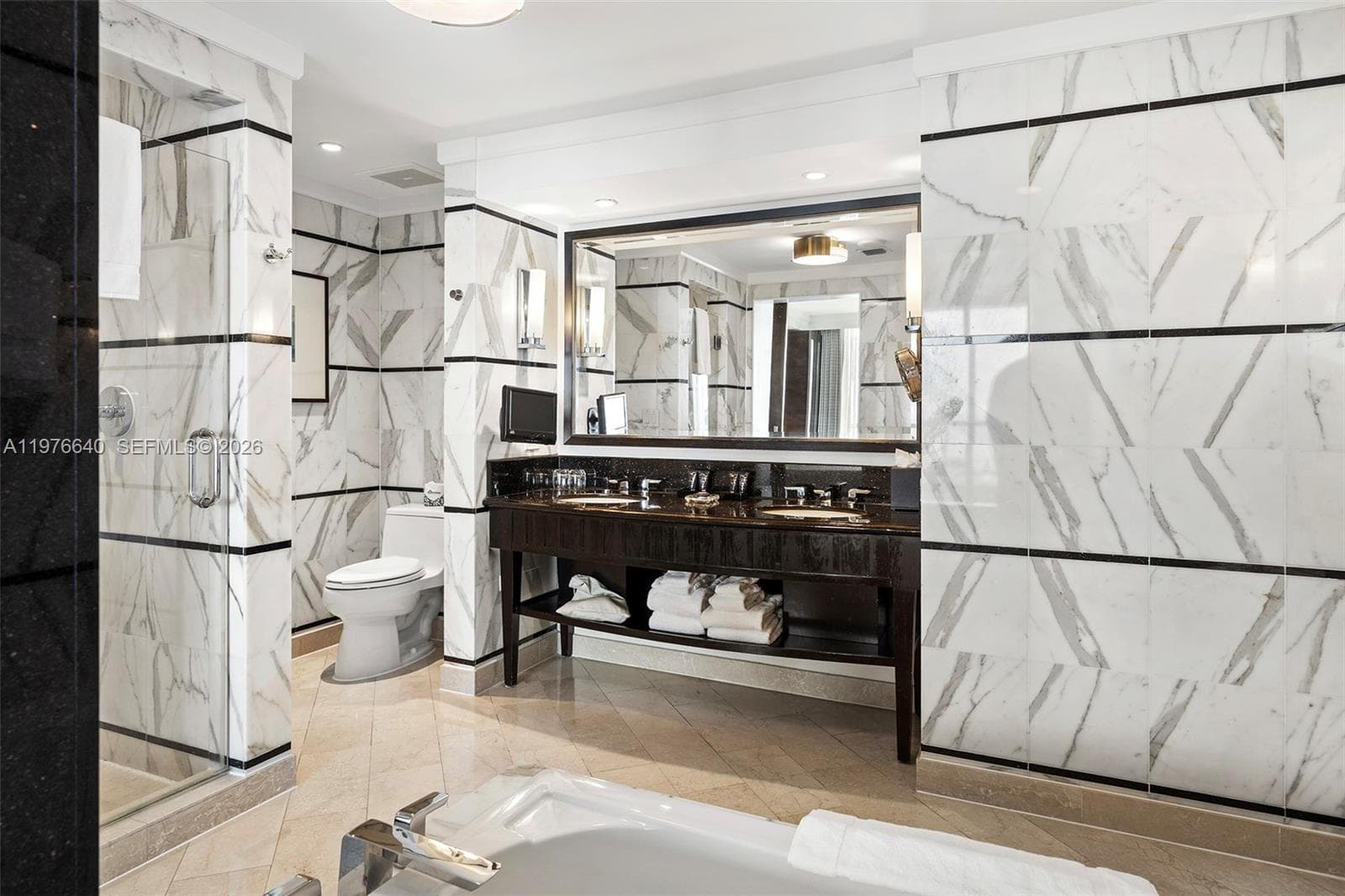 4391 Collins Ave # 410, Miami Beach FL 33140 — 19