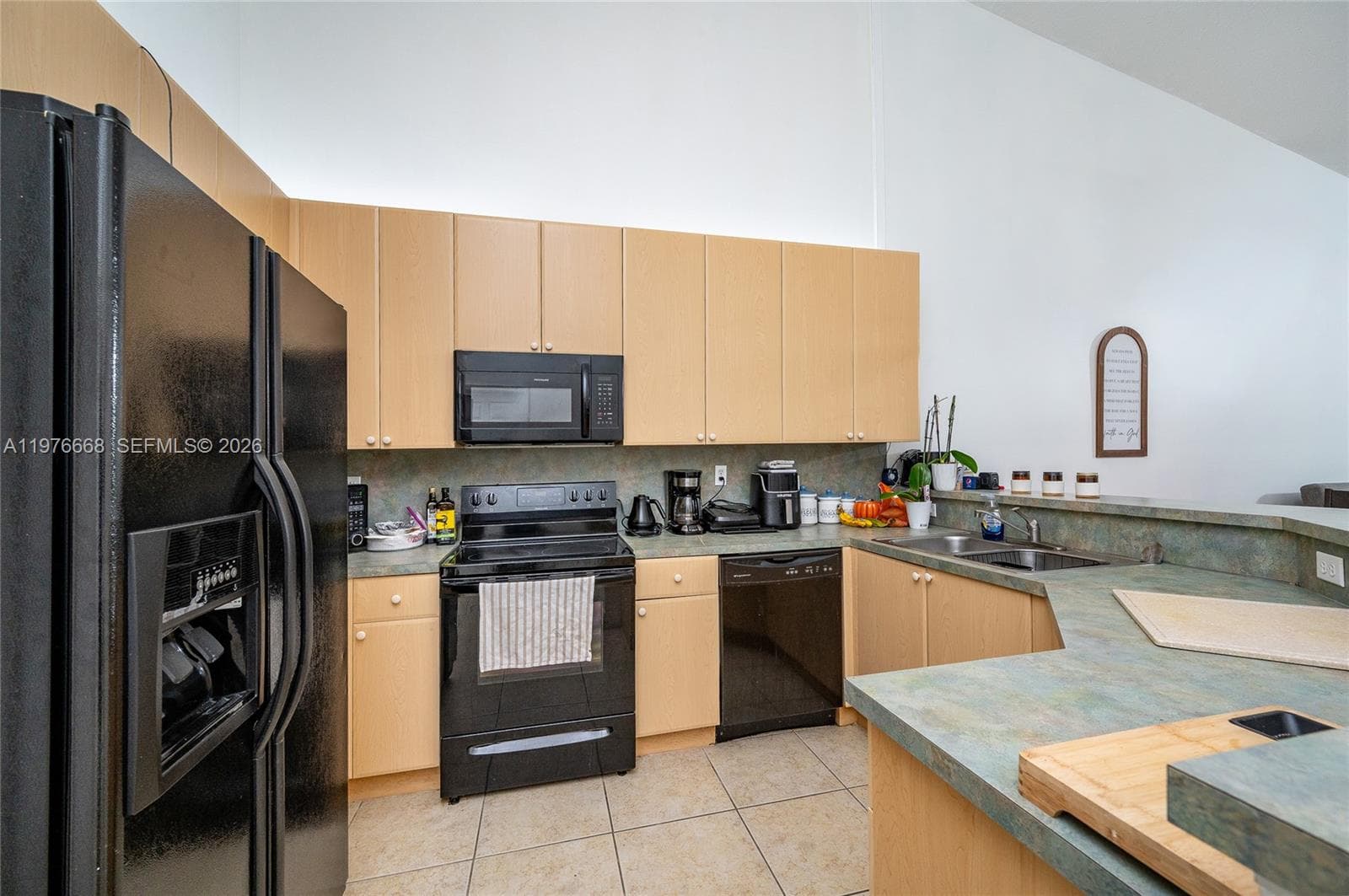 1212 NE 32nd Ter, Homestead FL 33033 — 16