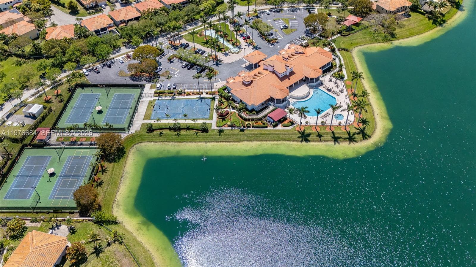 18821 SW 74th Ct, Cutler Bay FL 33157 — 69