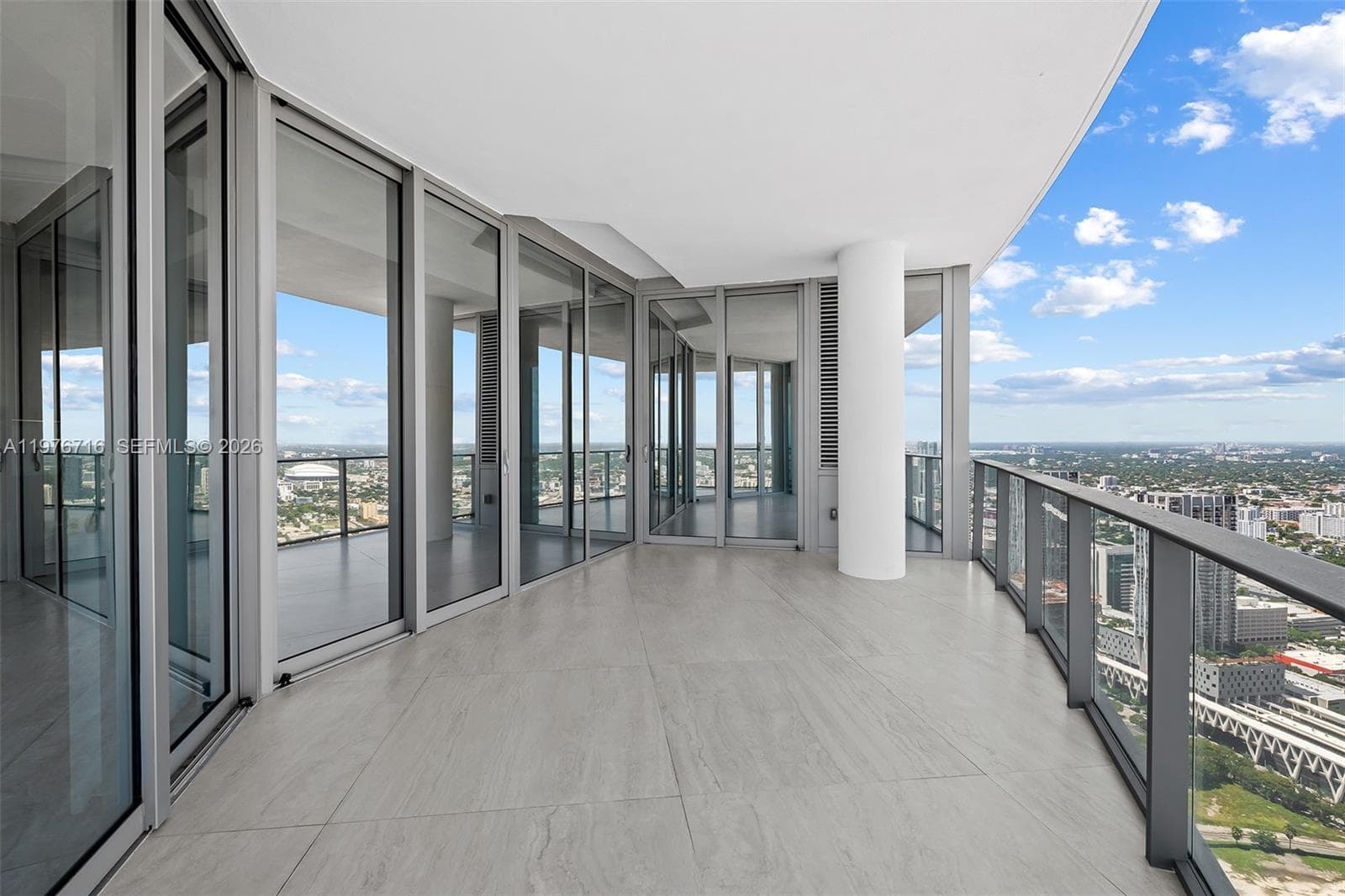 851 NE 1st Ave # 5402, Miami FL 33132 — 6