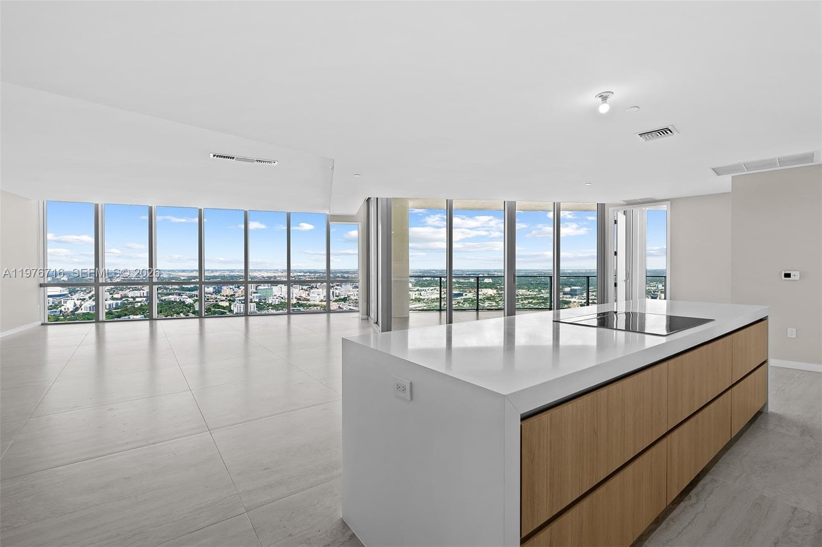 851 NE 1st Ave # 5402, Miami FL 33132 — 10