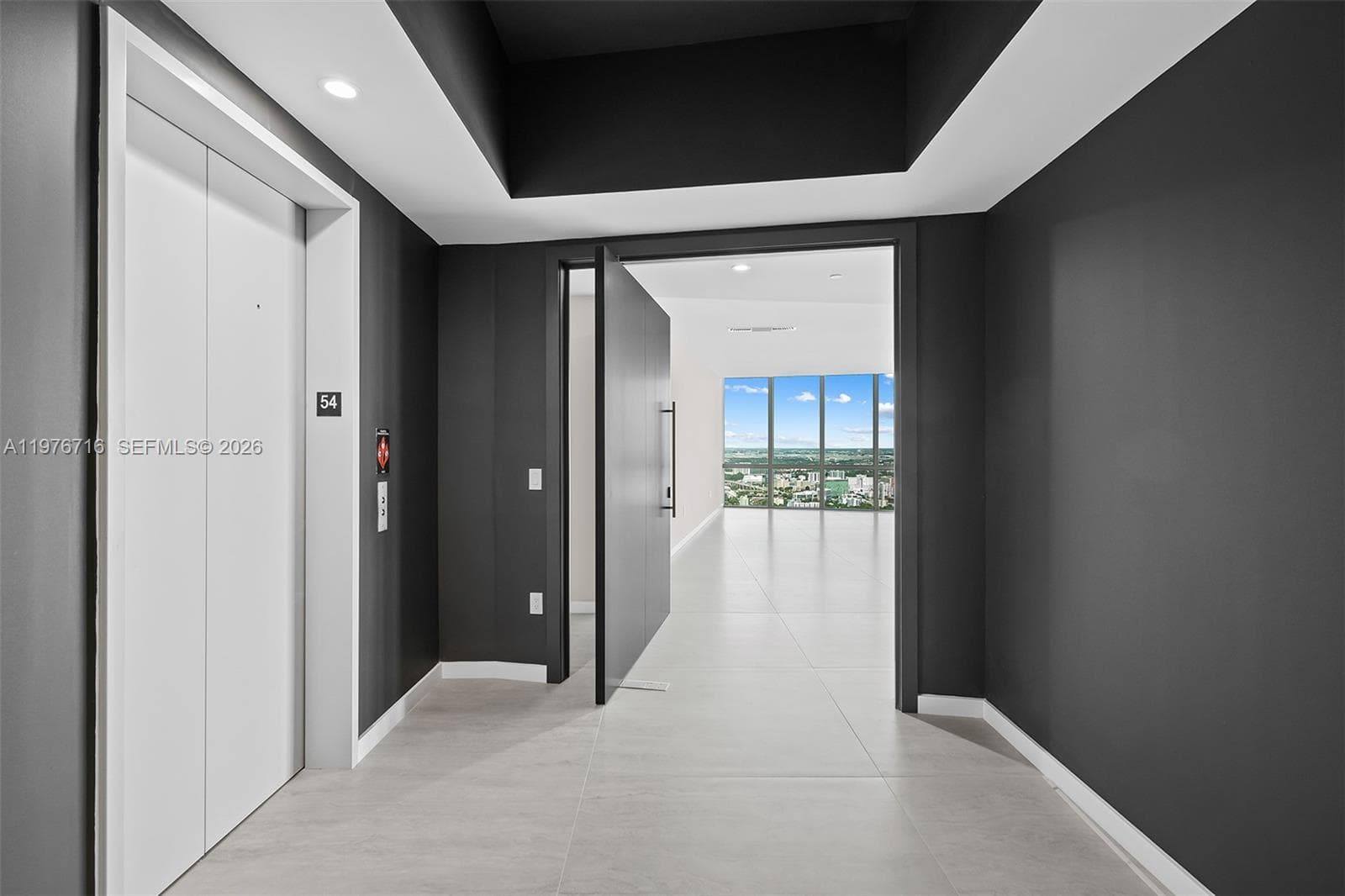 851 NE 1st Ave # 5402, Miami FL 33132 — 14