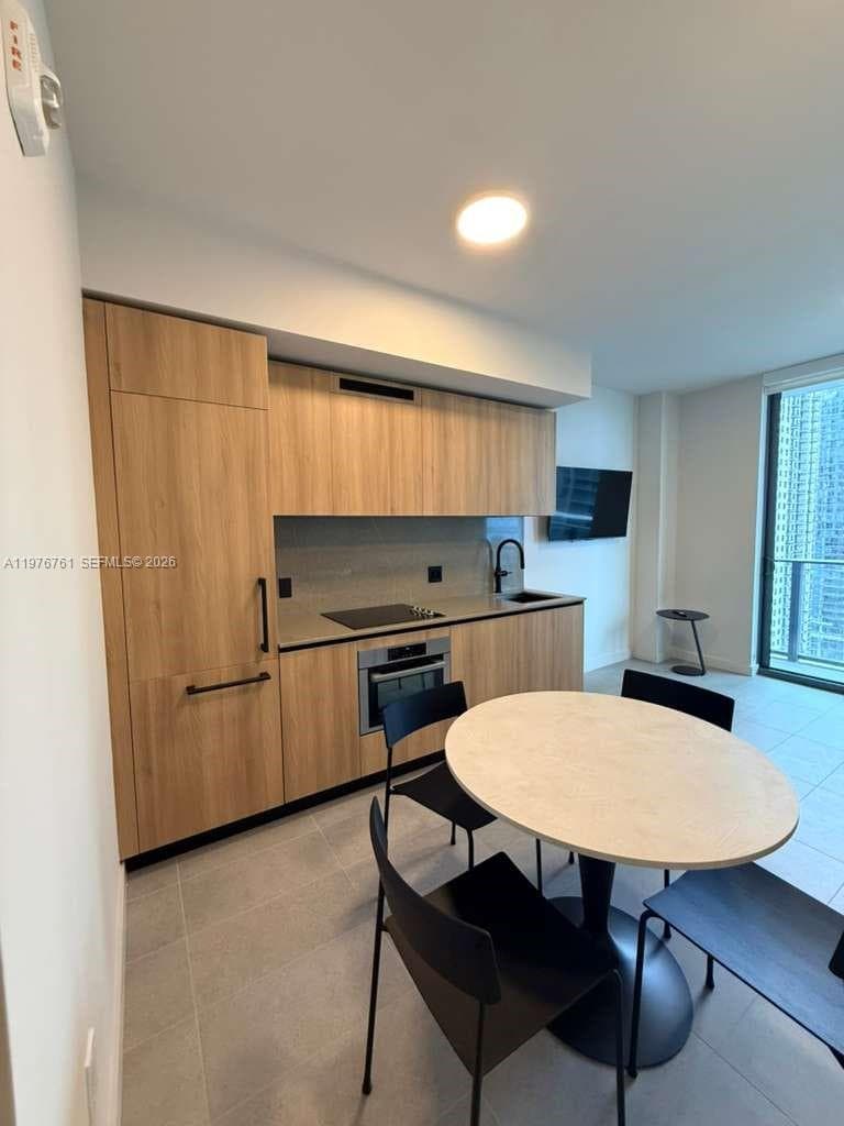 501 First, Miami, FL — 6
