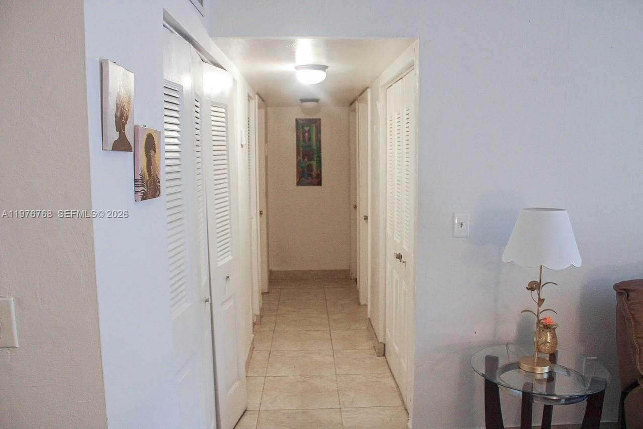 10818 N Kendall Dr # R25, Miami FL 33176 — 3