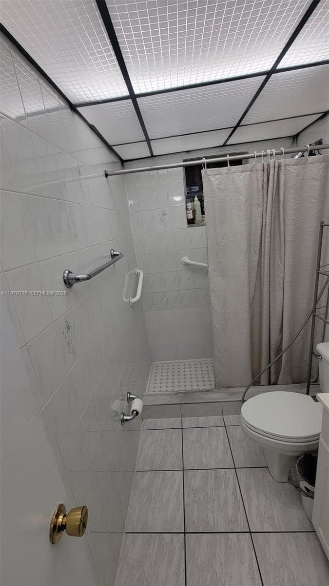 6820 W Flagler St # 207, Miami FL 33144 — 12
