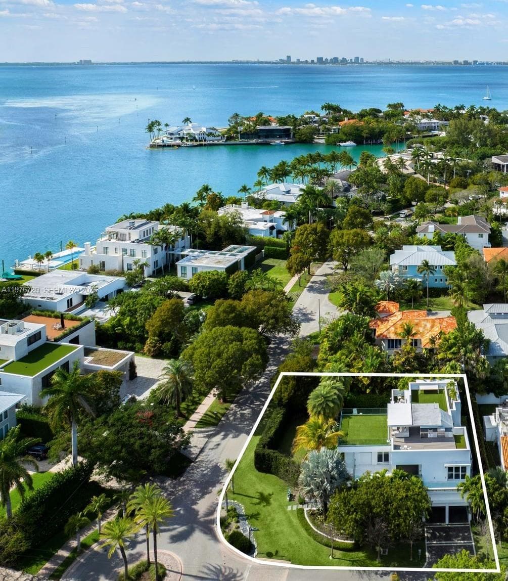 741 Harbor Dr, Key Biscayne FL 33149 — 36