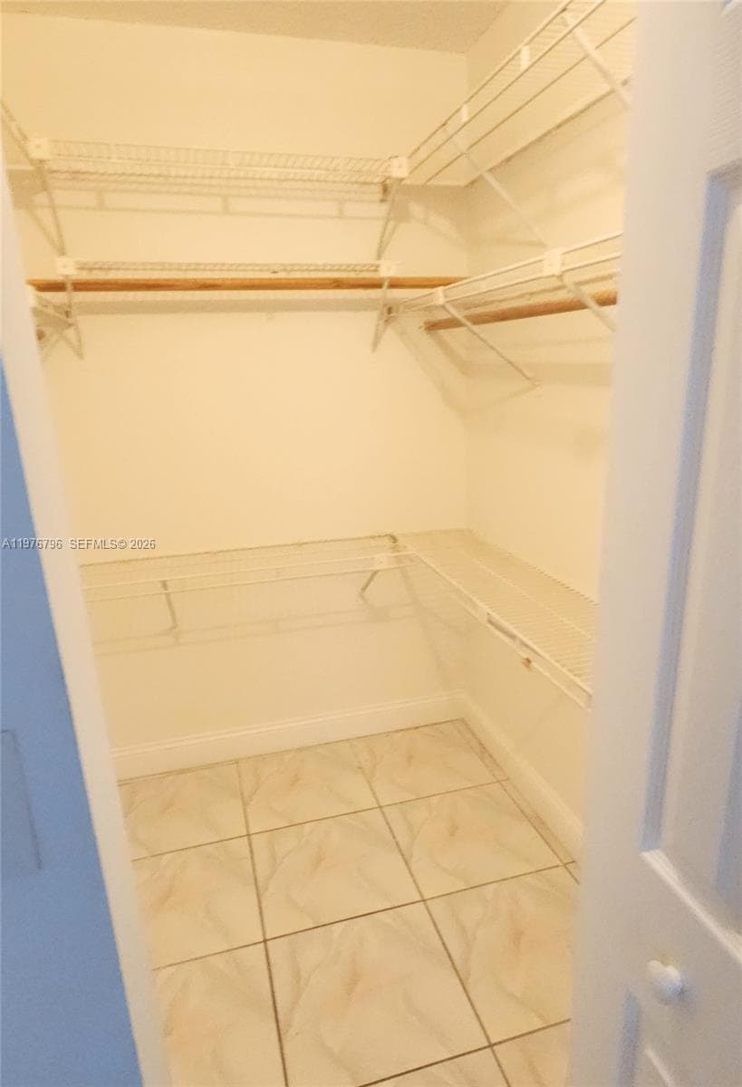 902 NE 209 St # 40, Miami FL 33179 — 12