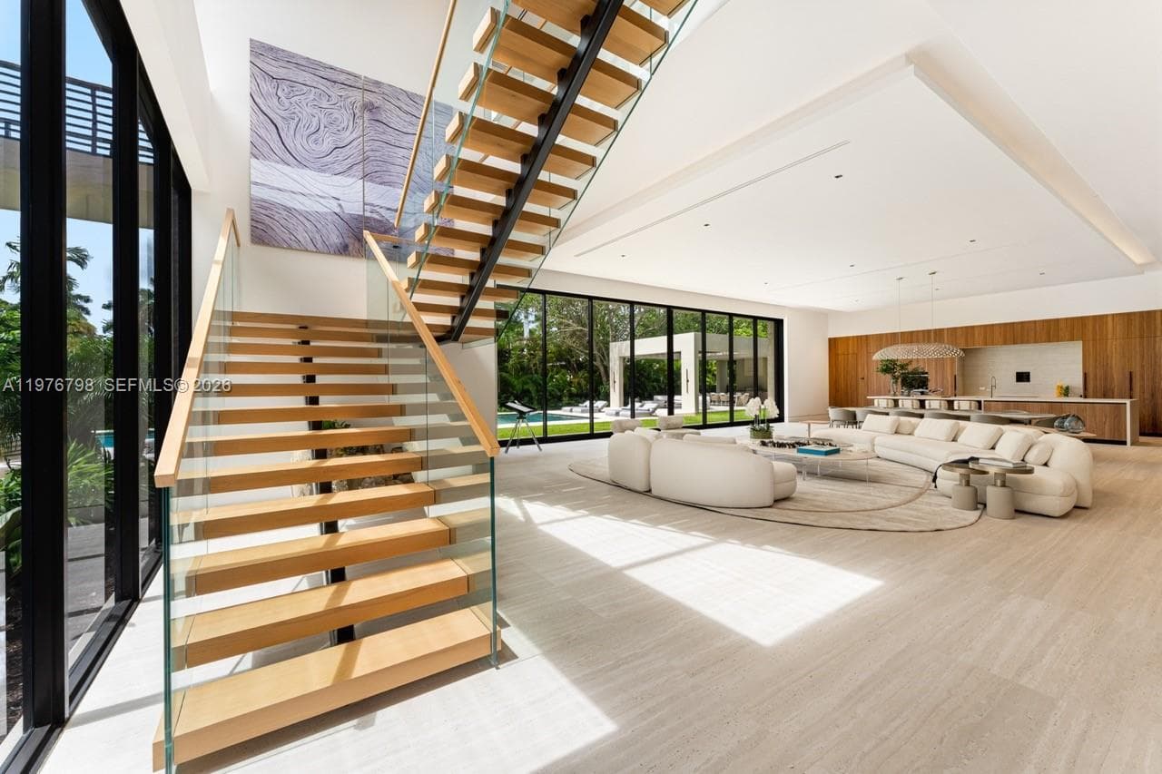 8755 SW 54th Ave, Miami FL 33143 — 11