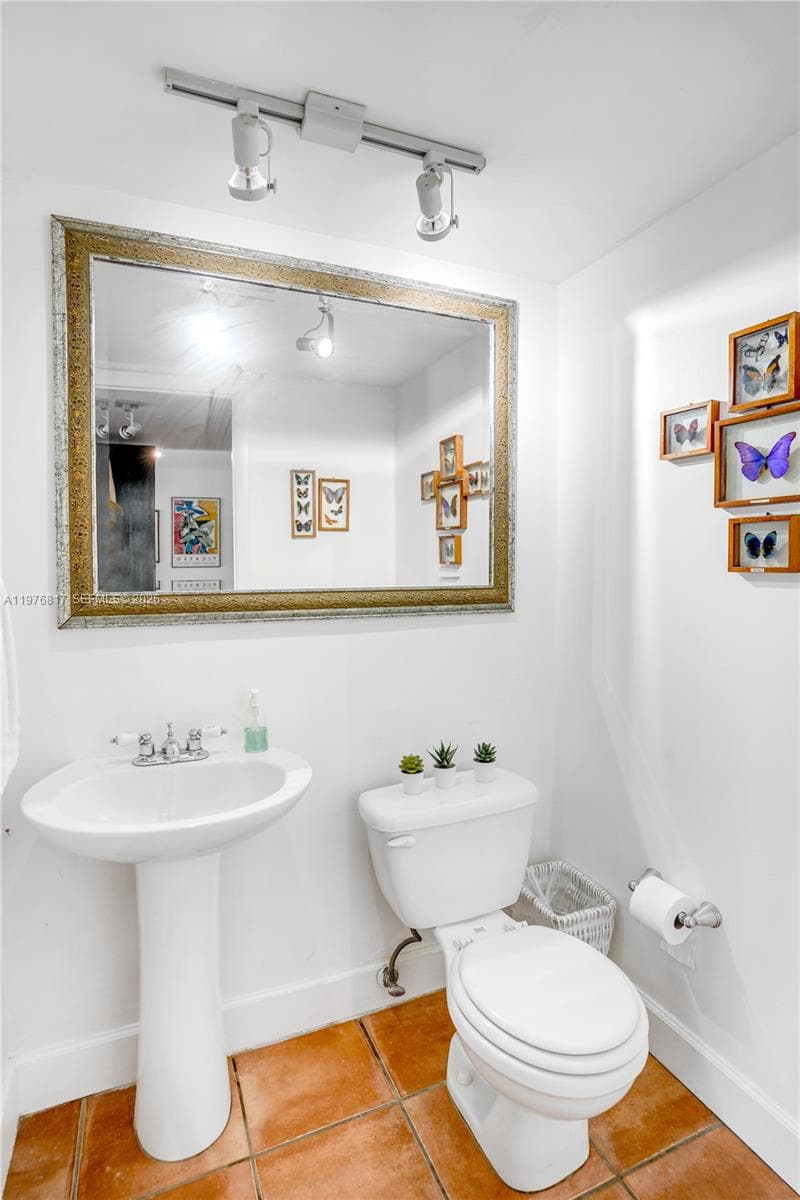 1455 West Ave # 202, Miami Beach FL 33139 — 9