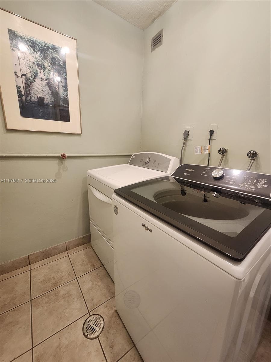 1455 West Ave # 202, Miami Beach FL 33139 — 15