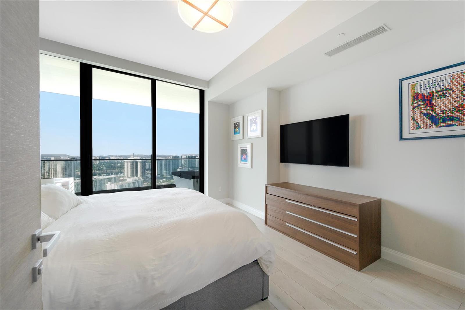 18975 Collins Avenue # 3303, Sunny Isles Beach FL 33160 — 23