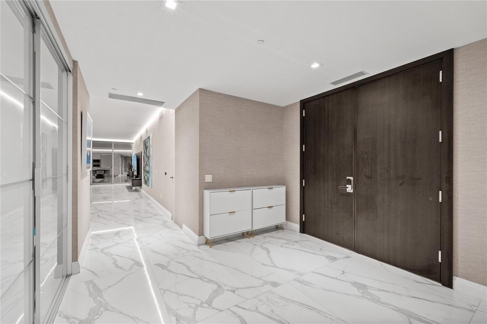 18975 Collins Avenue # 3303, Sunny Isles Beach FL 33160 — 30