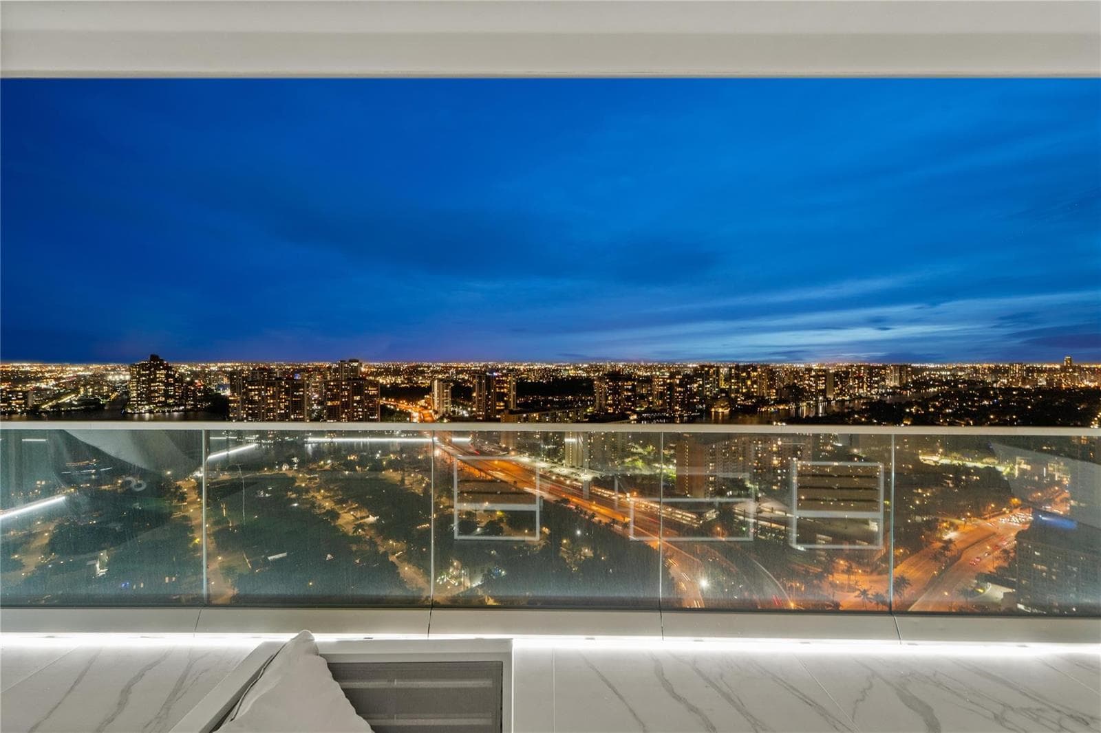 18975 Collins Avenue # 3303, Sunny Isles Beach FL 33160 — 29