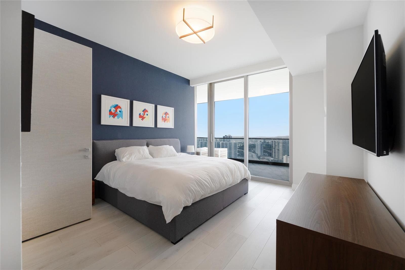 18975 Collins Avenue # 3303, Sunny Isles Beach FL 33160 — 21
