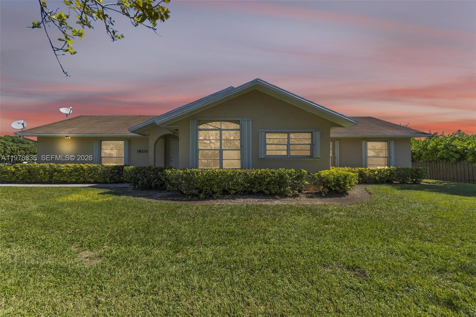 18201 SW 87th Ave, Palmetto Bay FL 33157 — 26